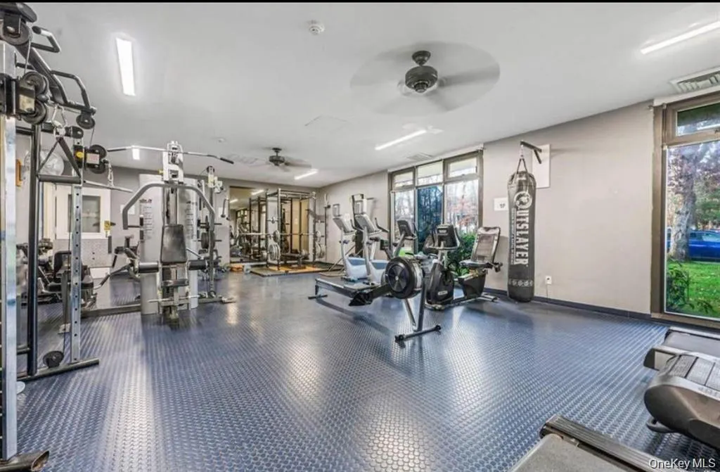 577 Blue Ridge Drive, Brookhaven, NY, 3 Bedrooms Bedrooms, 8 Rooms Rooms,1 BathroomBathrooms,Residential,For Rent,Blue Ridge,0,KEY1017791 577 Blue Ridge Drive, Brookhaven, NY, 3 Bedrooms Bedrooms, 8 Rooms Rooms,1 BathroomBathrooms,Residential,For Rent,Blue Ridge,0,KEY1017791