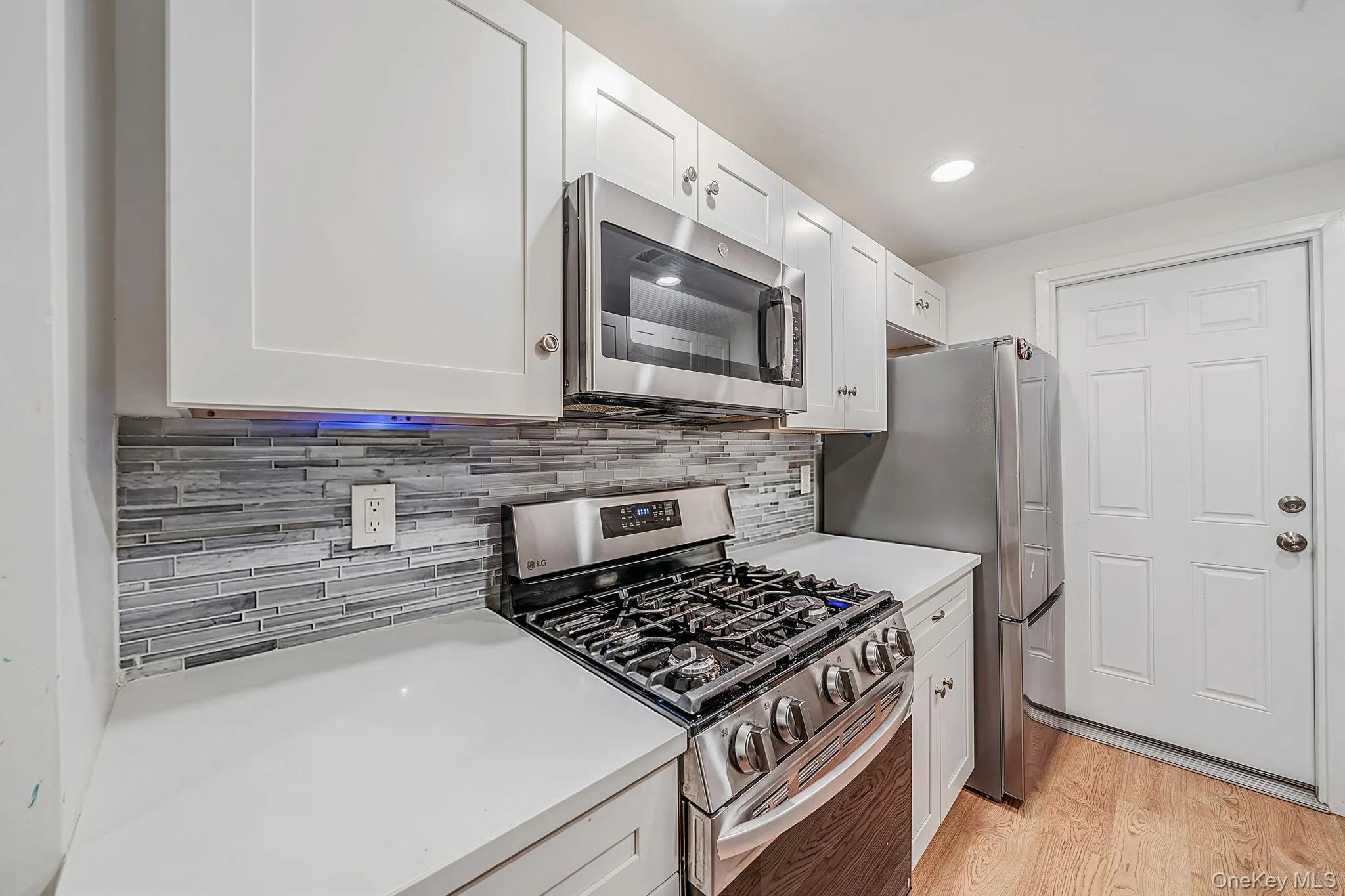 577 Blue Ridge Drive, Brookhaven, NY, 3 Bedrooms Bedrooms, 8 Rooms Rooms,1 BathroomBathrooms,Residential,For Rent,Blue Ridge,0,KEY1017791 577 Blue Ridge Drive, Brookhaven, NY, 3 Bedrooms Bedrooms, 8 Rooms Rooms,1 BathroomBathrooms,Residential,For Rent,Blue Ridge,0,KEY1017791