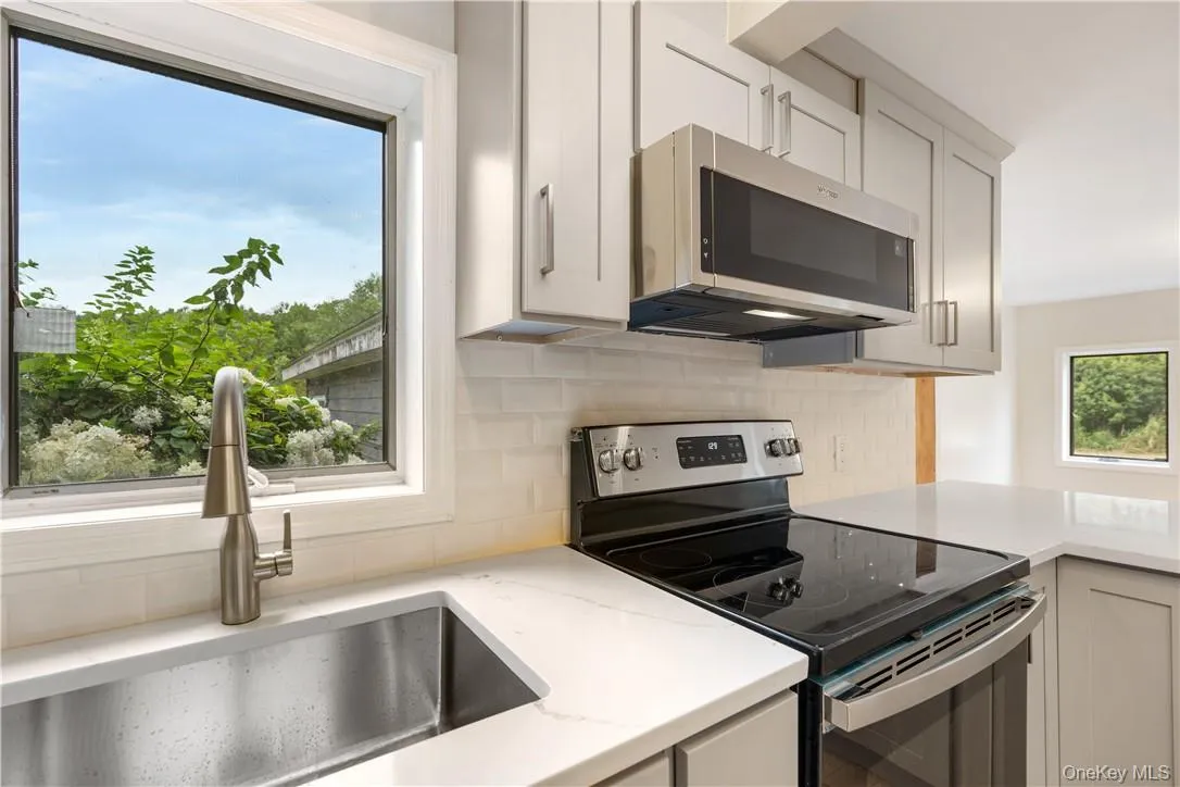 1667 Shandelee Road, Callicoon, NY, 3 Bedrooms Bedrooms, 10 Rooms Rooms,2 BathroomsBathrooms,Residential Lease,For Rent,Shandelee,0,KEY1017792 1667 Shandelee Road, Callicoon, NY, 3 Bedrooms Bedrooms, 10 Rooms Rooms,2 BathroomsBathrooms,Residential Lease,For Rent,Shandelee,0,KEY1017792