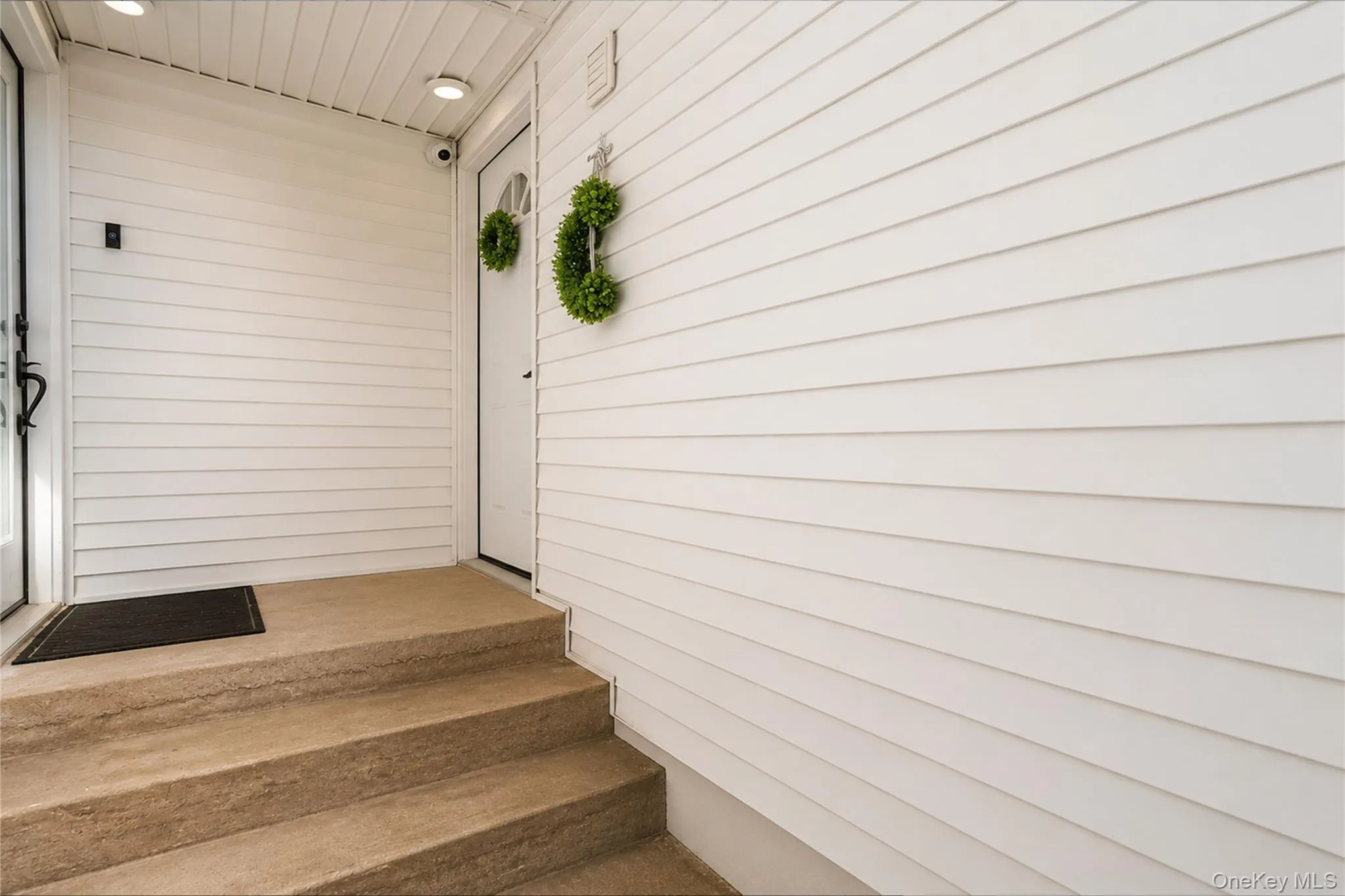 229 A Freeborn Street, New York, NY, 2 Bedrooms Bedrooms, 4 Rooms Rooms,1 BathroomBathrooms,Residential,For Rent,Freeborn,0,1017793 229 A Freeborn Street, New York, NY, 2 Bedrooms Bedrooms, 4 Rooms Rooms,1 BathroomBathrooms,Residential,For Rent,Freeborn,0,1017793