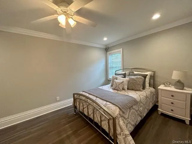 72 South Clinton Avenue, Islip, NY, 1 Bedroom Bedrooms, 3 Rooms Rooms,1 BathroomBathrooms,Residential Lease,For Rent,South Clinton,0,KEY1017798 72 South Clinton Avenue, Islip, NY, 1 Bedroom Bedrooms, 3 Rooms Rooms,1 BathroomBathrooms,Residential Lease,For Rent,South Clinton,0,KEY1017798