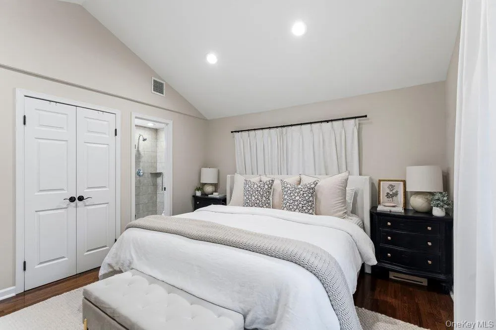 80 Joyce Road, Oyster Bay, NY, 3 Bedrooms Bedrooms, 8 Rooms Rooms,2 BathroomsBathrooms,Residential,For Rent,Joyce,0,KEY1017800 80 Joyce Road, Oyster Bay, NY, 3 Bedrooms Bedrooms, 8 Rooms Rooms,2 BathroomsBathrooms,Residential,For Rent,Joyce,0,KEY1017800