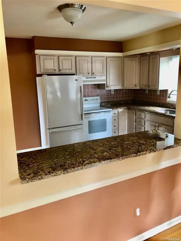 267 Haypath Road, Oyster Bay, NY, 5 Bedrooms Bedrooms, 8 Rooms Rooms,2 BathroomsBathrooms,Residential Lease,For Rent,Haypath,0,1017805 267 Haypath Road, Oyster Bay, NY, 5 Bedrooms Bedrooms, 8 Rooms Rooms,2 BathroomsBathrooms,Residential Lease,For Rent,Haypath,0,1017805