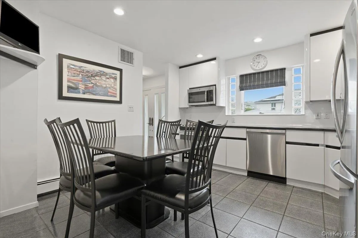 2461 Riviera Lane, Hempstead, NY, 4 Bedrooms Bedrooms, 8 Rooms Rooms,2 BathroomsBathrooms,Residential,For Rent,Riviera,0,1017807 2461 Riviera Lane, Hempstead, NY, 4 Bedrooms Bedrooms, 8 Rooms Rooms,2 BathroomsBathrooms,Residential,For Rent,Riviera,0,1017807