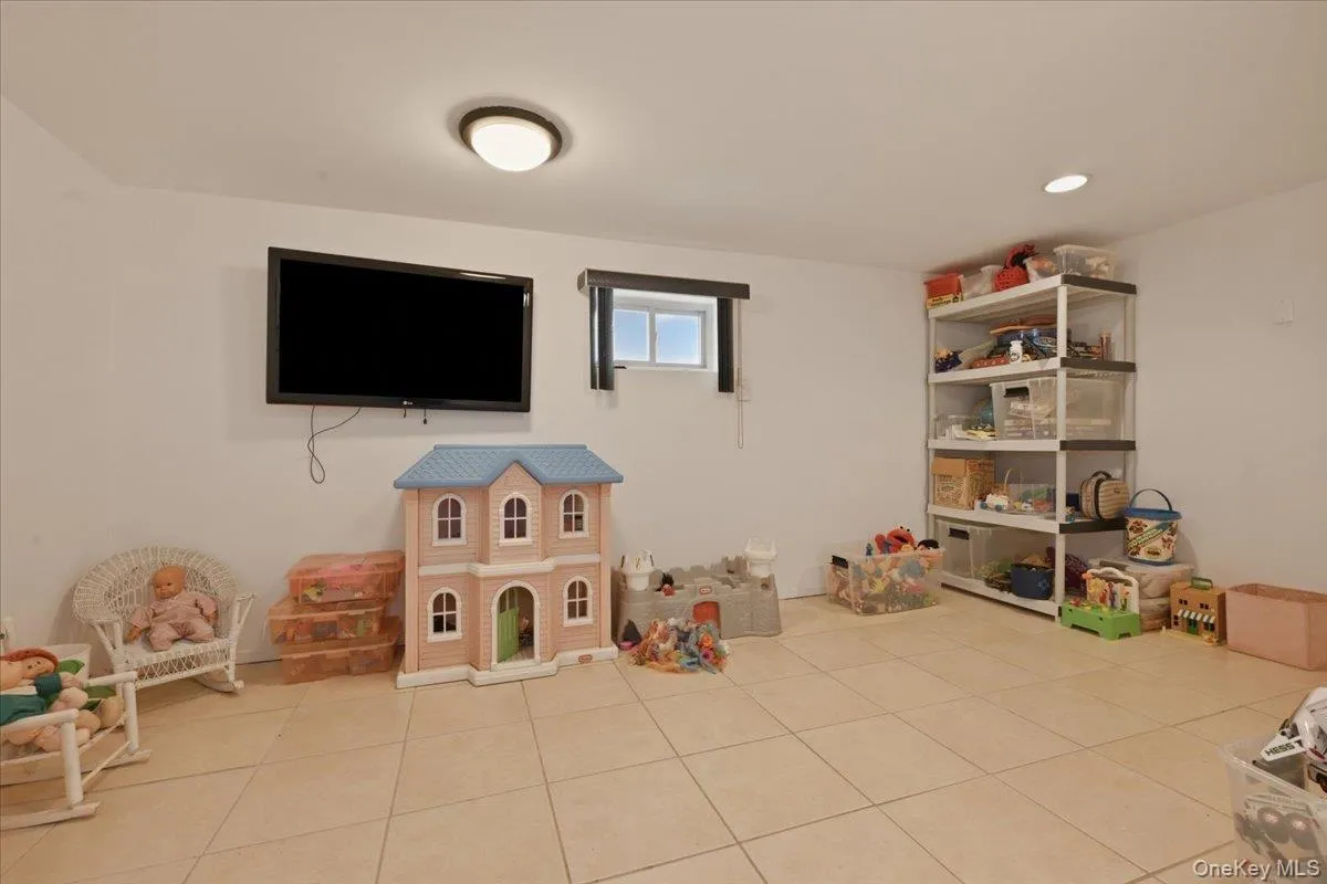 2461 Riviera Lane, Hempstead, NY, 4 Bedrooms Bedrooms, 8 Rooms Rooms,2 BathroomsBathrooms,Residential,For Rent,Riviera,0,1017807 2461 Riviera Lane, Hempstead, NY, 4 Bedrooms Bedrooms, 8 Rooms Rooms,2 BathroomsBathrooms,Residential,For Rent,Riviera,0,1017807