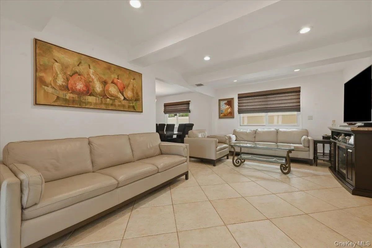 2461 Riviera Lane, Hempstead, NY, 4 Bedrooms Bedrooms, 8 Rooms Rooms,2 BathroomsBathrooms,Residential,For Rent,Riviera,0,1017807 2461 Riviera Lane, Hempstead, NY, 4 Bedrooms Bedrooms, 8 Rooms Rooms,2 BathroomsBathrooms,Residential,For Rent,Riviera,0,1017807