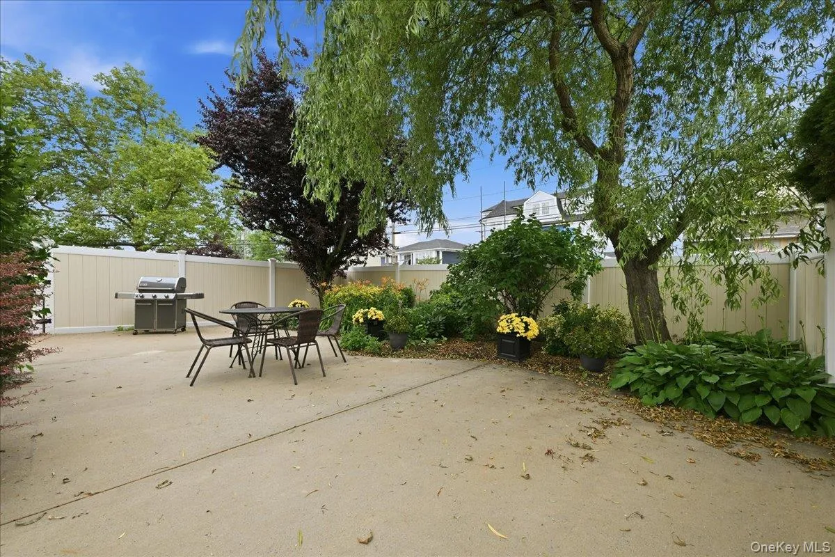 2461 Riviera Lane, Hempstead, NY, 4 Bedrooms Bedrooms, 8 Rooms Rooms,2 BathroomsBathrooms,Residential,For Rent,Riviera,0,1017807 2461 Riviera Lane, Hempstead, NY, 4 Bedrooms Bedrooms, 8 Rooms Rooms,2 BathroomsBathrooms,Residential,For Rent,Riviera,0,1017807
