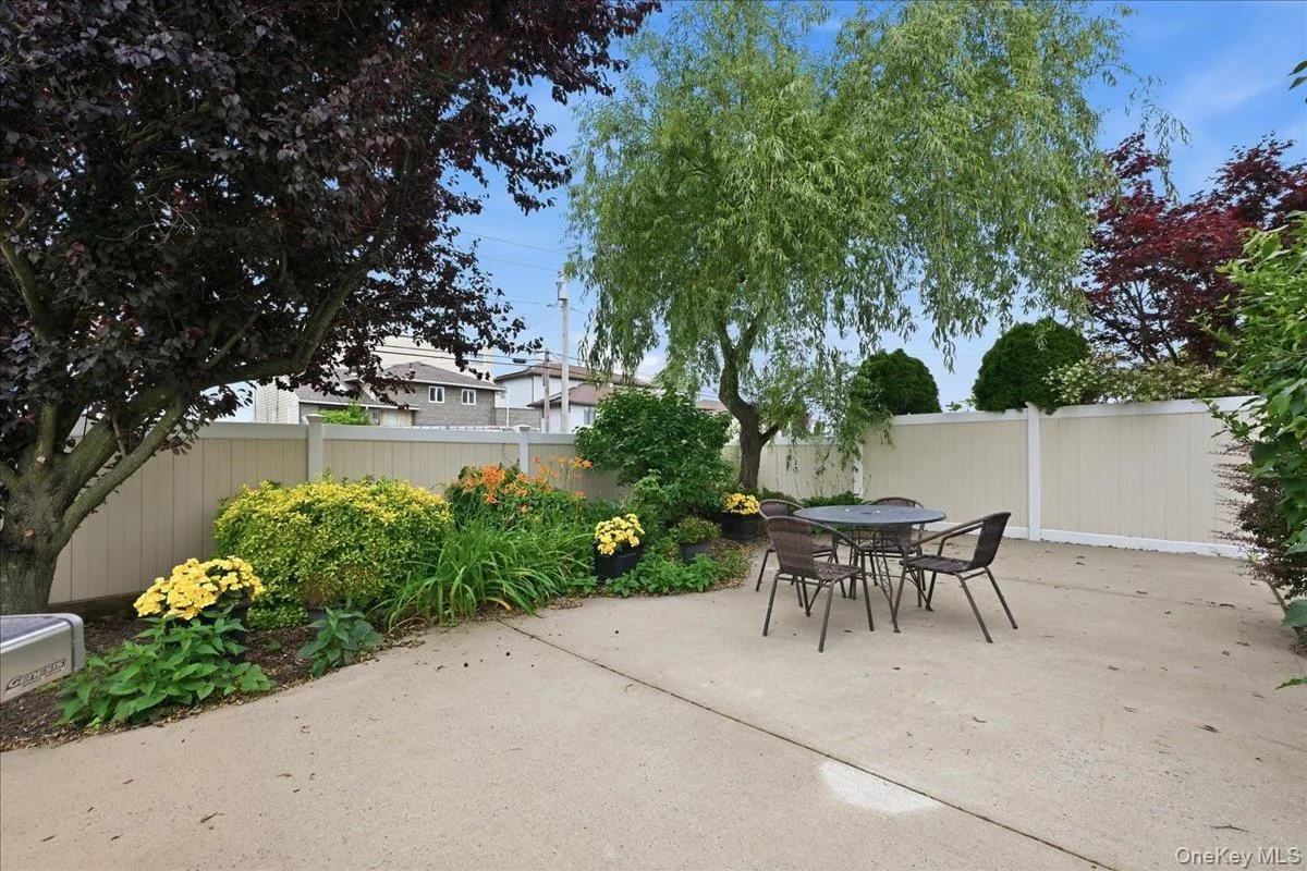 2461 Riviera Lane, Hempstead, NY, 4 Bedrooms Bedrooms, 8 Rooms Rooms,2 BathroomsBathrooms,Residential,For Rent,Riviera,0,1017807 2461 Riviera Lane, Hempstead, NY, 4 Bedrooms Bedrooms, 8 Rooms Rooms,2 BathroomsBathrooms,Residential,For Rent,Riviera,0,1017807