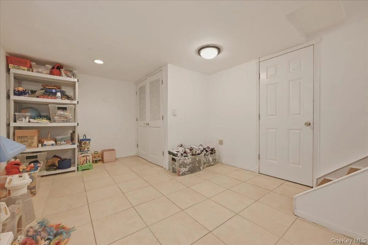 2461 Riviera Lane, Hempstead, NY, 4 Bedrooms Bedrooms, 8 Rooms Rooms,2 BathroomsBathrooms,Residential,For Rent,Riviera,0,1017807 2461 Riviera Lane, Hempstead, NY, 4 Bedrooms Bedrooms, 8 Rooms Rooms,2 BathroomsBathrooms,Residential,For Rent,Riviera,0,1017807