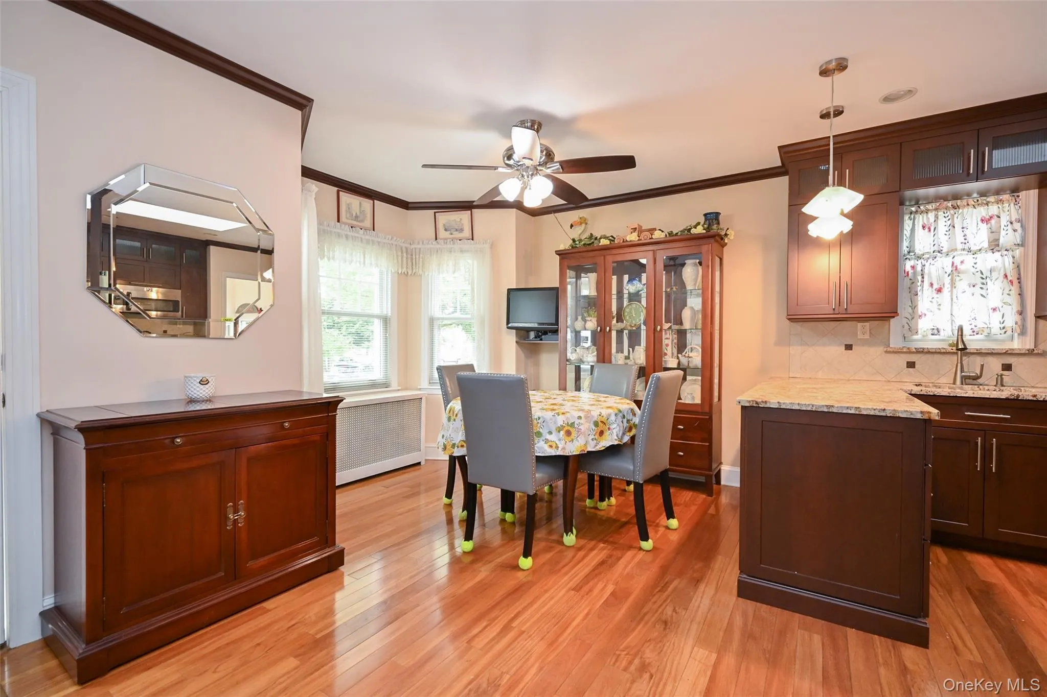 56-08 197th Street, New York, NY, 2 Bedrooms Bedrooms, 7 Rooms Rooms,2 BathroomsBathrooms,Residential,For Rent,197th,0,KEY1017809 56-08 197th Street, New York, NY, 2 Bedrooms Bedrooms, 7 Rooms Rooms,2 BathroomsBathrooms,Residential,For Rent,197th,0,KEY1017809