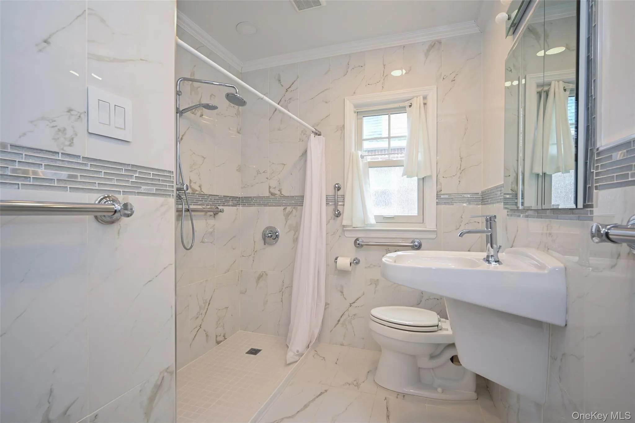 56-08 197th Street, New York, NY, 2 Bedrooms Bedrooms, 7 Rooms Rooms,2 BathroomsBathrooms,Residential,For Rent,197th,0,KEY1017809 56-08 197th Street, New York, NY, 2 Bedrooms Bedrooms, 7 Rooms Rooms,2 BathroomsBathrooms,Residential,For Rent,197th,0,KEY1017809