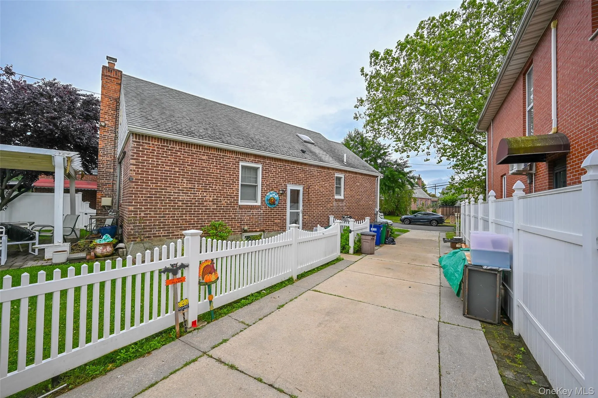 56-08 197th Street, New York, NY, 2 Bedrooms Bedrooms, 7 Rooms Rooms,2 BathroomsBathrooms,Residential,For Rent,197th,0,KEY1017809 56-08 197th Street, New York, NY, 2 Bedrooms Bedrooms, 7 Rooms Rooms,2 BathroomsBathrooms,Residential,For Rent,197th,0,KEY1017809