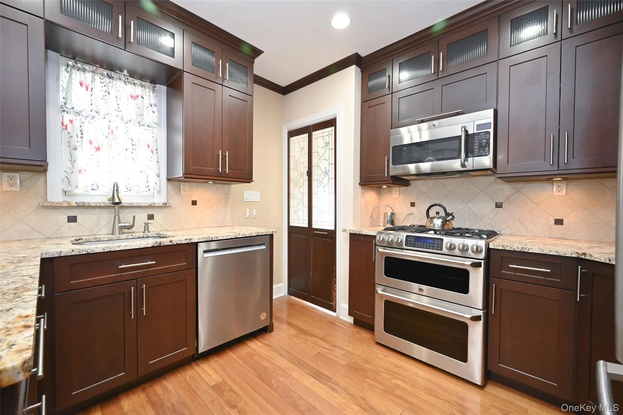 56-08 197th Street, New York, NY, 2 Bedrooms Bedrooms, 7 Rooms Rooms,2 BathroomsBathrooms,Residential,For Rent,197th,0,KEY1017809 56-08 197th Street, New York, NY, 2 Bedrooms Bedrooms, 7 Rooms Rooms,2 BathroomsBathrooms,Residential,For Rent,197th,0,KEY1017809