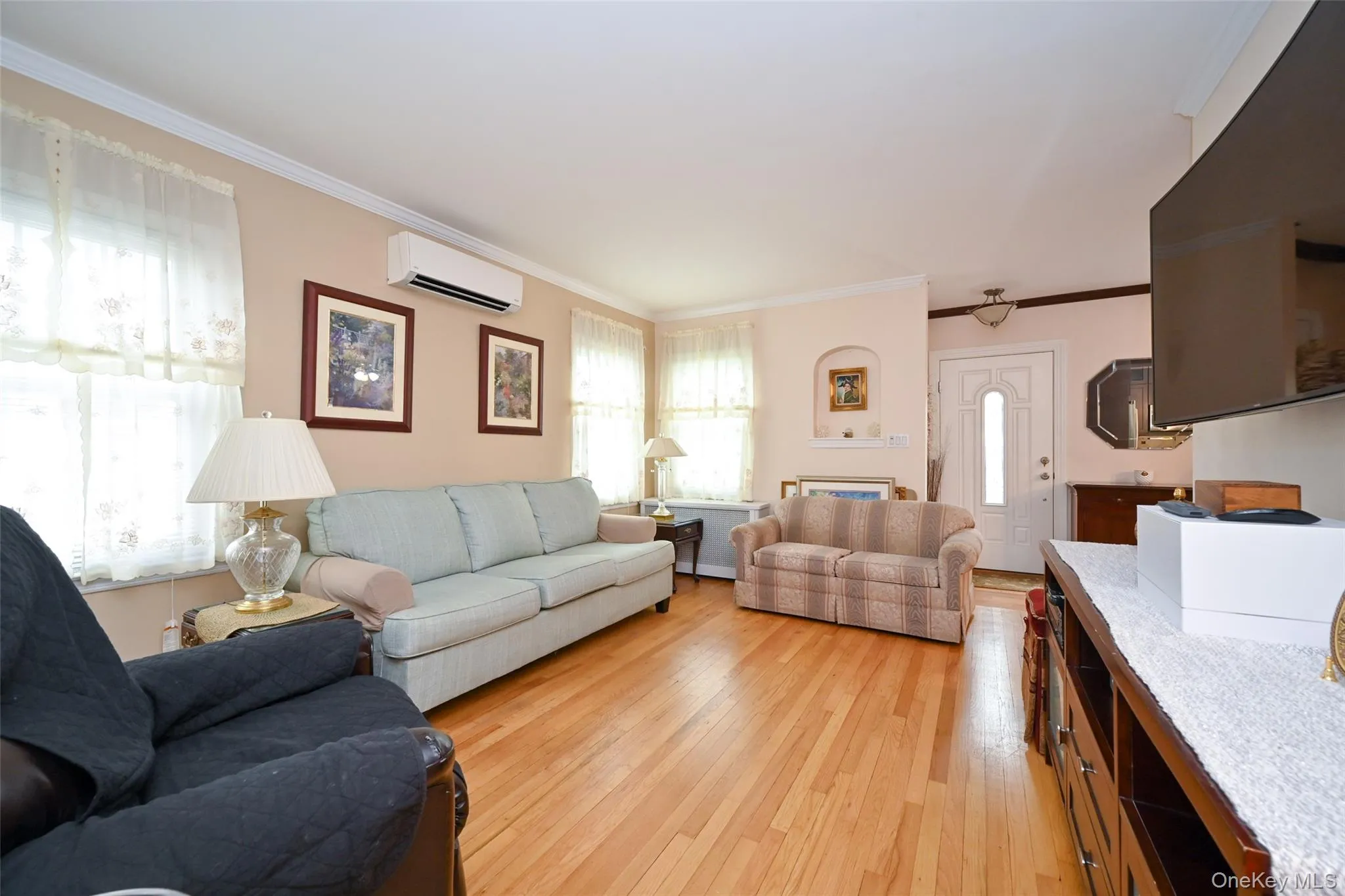 56-08 197th Street, New York, NY, 2 Bedrooms Bedrooms, 7 Rooms Rooms,2 BathroomsBathrooms,Residential,For Rent,197th,0,KEY1017809 56-08 197th Street, New York, NY, 2 Bedrooms Bedrooms, 7 Rooms Rooms,2 BathroomsBathrooms,Residential,For Rent,197th,0,KEY1017809
