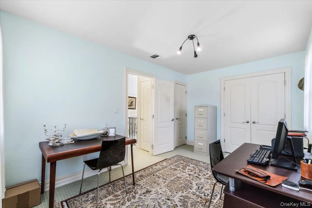 42 North Road, North Hempstead, NY, 4 Bedrooms Bedrooms, 8 Rooms Rooms,2 BathroomsBathrooms,Residential,For Rent,North,0,1017811 42 North Road, North Hempstead, NY, 4 Bedrooms Bedrooms, 8 Rooms Rooms,2 BathroomsBathrooms,Residential,For Rent,North,0,1017811
