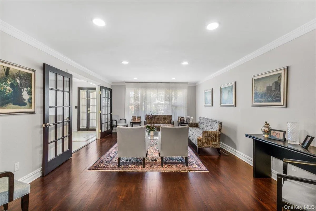 42 North Road, North Hempstead, NY, 4 Bedrooms Bedrooms, 8 Rooms Rooms,2 BathroomsBathrooms,Residential,For Rent,North,0,1017811 42 North Road, North Hempstead, NY, 4 Bedrooms Bedrooms, 8 Rooms Rooms,2 BathroomsBathrooms,Residential,For Rent,North,0,1017811