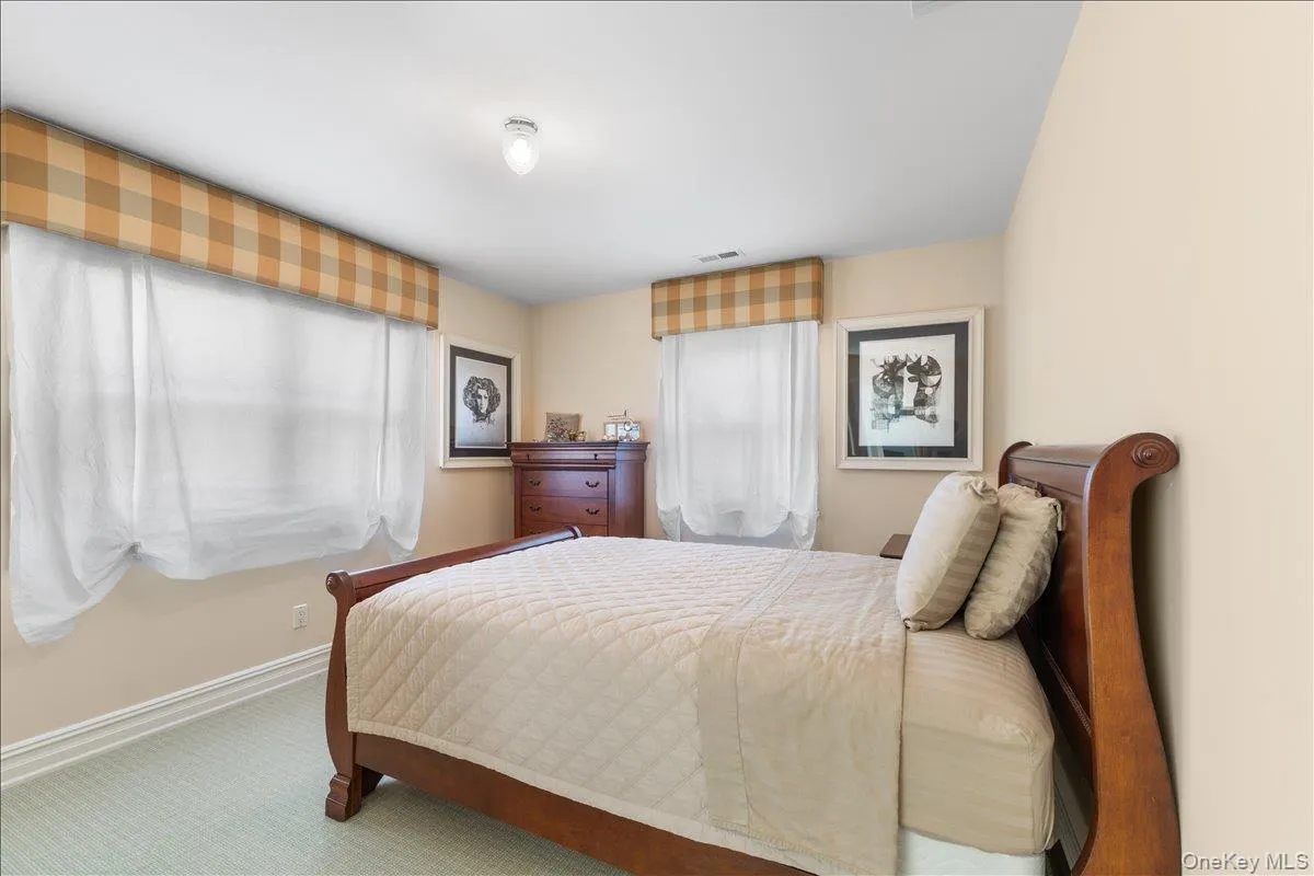 42 North Road, North Hempstead, NY, 4 Bedrooms Bedrooms, 8 Rooms Rooms,2 BathroomsBathrooms,Residential,For Rent,North,0,1017811 42 North Road, North Hempstead, NY, 4 Bedrooms Bedrooms, 8 Rooms Rooms,2 BathroomsBathrooms,Residential,For Rent,North,0,1017811