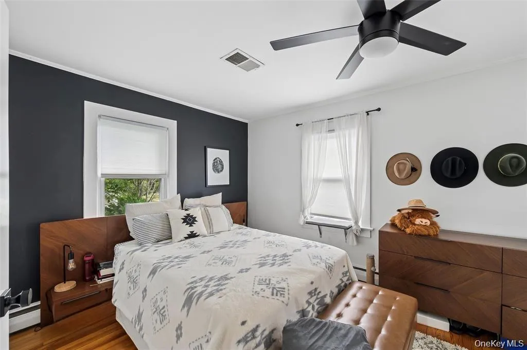 104 Park Avenue, Babylon, NY, 3 Bedrooms Bedrooms, 7 Rooms Rooms,1 BathroomBathrooms,Residential,For Rent,Park,0,1017814 104 Park Avenue, Babylon, NY, 3 Bedrooms Bedrooms, 7 Rooms Rooms,1 BathroomBathrooms,Residential,For Rent,Park,0,1017814
