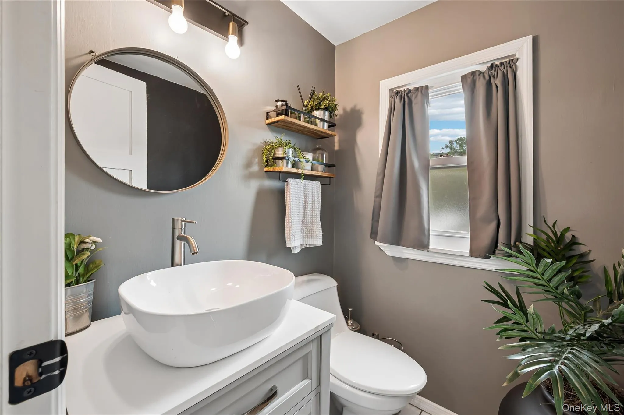 104 Park Avenue, Babylon, NY, 3 Bedrooms Bedrooms, 7 Rooms Rooms,1 BathroomBathrooms,Residential,For Rent,Park,0,1017814 104 Park Avenue, Babylon, NY, 3 Bedrooms Bedrooms, 7 Rooms Rooms,1 BathroomBathrooms,Residential,For Rent,Park,0,1017814