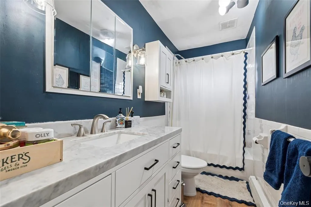 104 Park Avenue, Babylon, NY, 3 Bedrooms Bedrooms, 7 Rooms Rooms,1 BathroomBathrooms,Residential,For Rent,Park,0,1017814 104 Park Avenue, Babylon, NY, 3 Bedrooms Bedrooms, 7 Rooms Rooms,1 BathroomBathrooms,Residential,For Rent,Park,0,1017814
