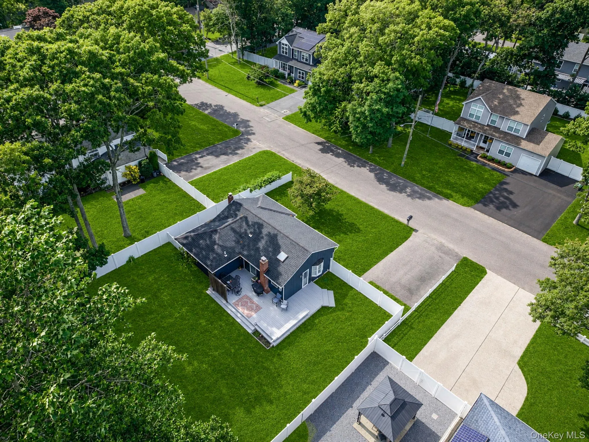 6 Malba Drive, Brookhaven, NY, 2 Bedrooms Bedrooms, 6 Rooms Rooms,2 BathroomsBathrooms,Residential,For Rent,Malba,0,KEY1017822 6 Malba Drive, Brookhaven, NY, 2 Bedrooms Bedrooms, 6 Rooms Rooms,2 BathroomsBathrooms,Residential,For Rent,Malba,0,KEY1017822