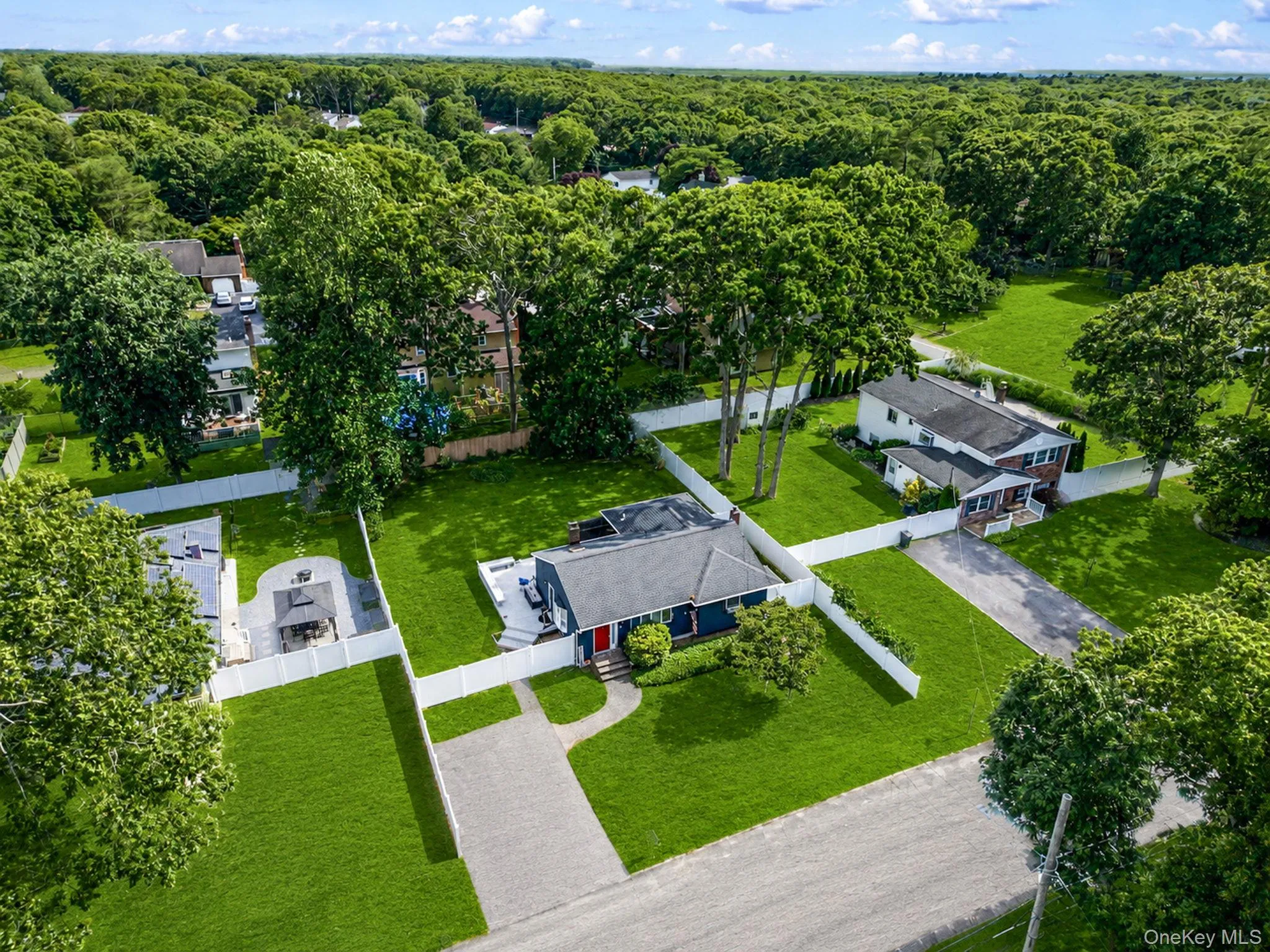 6 Malba Drive, Brookhaven, NY, 2 Bedrooms Bedrooms, 6 Rooms Rooms,2 BathroomsBathrooms,Residential,For Rent,Malba,0,KEY1017822 6 Malba Drive, Brookhaven, NY, 2 Bedrooms Bedrooms, 6 Rooms Rooms,2 BathroomsBathrooms,Residential,For Rent,Malba,0,KEY1017822