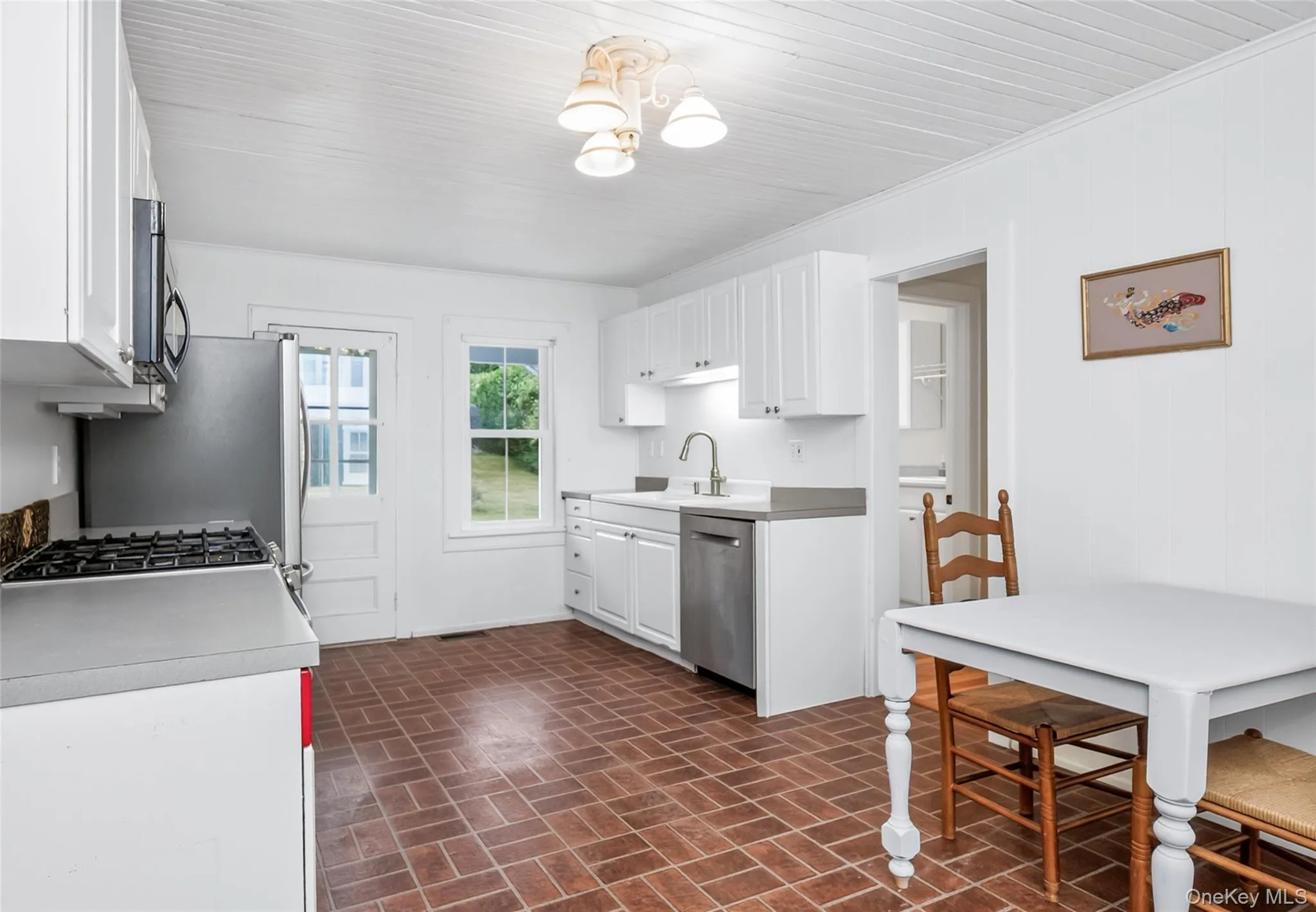 6 Oxford Avenue, Shelter Island, NY, 4 Bedrooms Bedrooms, 7 Rooms Rooms,2 BathroomsBathrooms,Residential,For Rent,Oxford,0,KEY1017824 6 Oxford Avenue, Shelter Island, NY, 4 Bedrooms Bedrooms, 7 Rooms Rooms,2 BathroomsBathrooms,Residential,For Rent,Oxford,0,KEY1017824