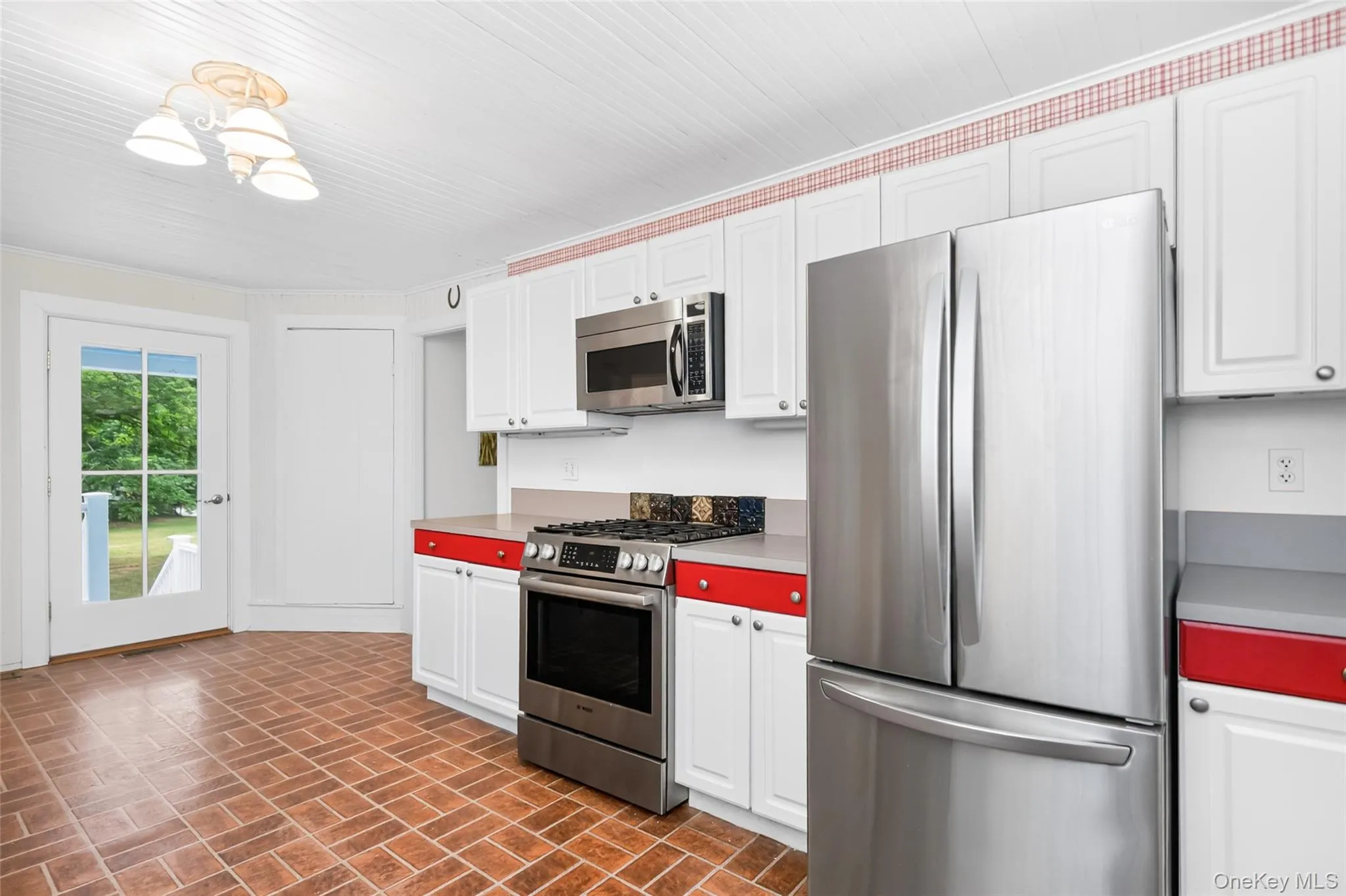 6 Oxford Avenue, Shelter Island, NY, 4 Bedrooms Bedrooms, 7 Rooms Rooms,2 BathroomsBathrooms,Residential,For Rent,Oxford,0,KEY1017824 6 Oxford Avenue, Shelter Island, NY, 4 Bedrooms Bedrooms, 7 Rooms Rooms,2 BathroomsBathrooms,Residential,For Rent,Oxford,0,KEY1017824