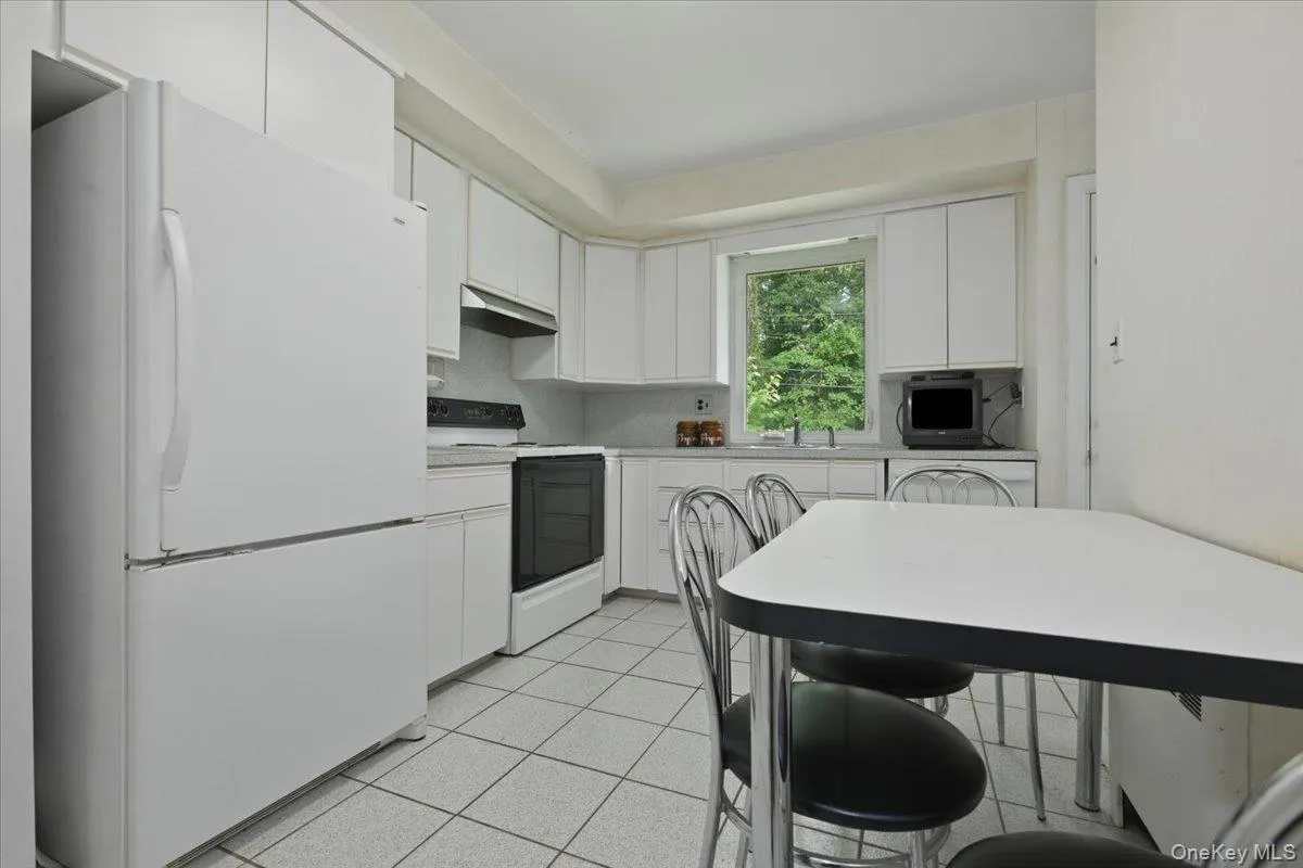 578 Richmond Road, Hempstead, NY, 3 Bedrooms Bedrooms, 6 Rooms Rooms,2 BathroomsBathrooms,Residential,For Rent,Richmond,0,1017825 578 Richmond Road, Hempstead, NY, 3 Bedrooms Bedrooms, 6 Rooms Rooms,2 BathroomsBathrooms,Residential,For Rent,Richmond,0,1017825