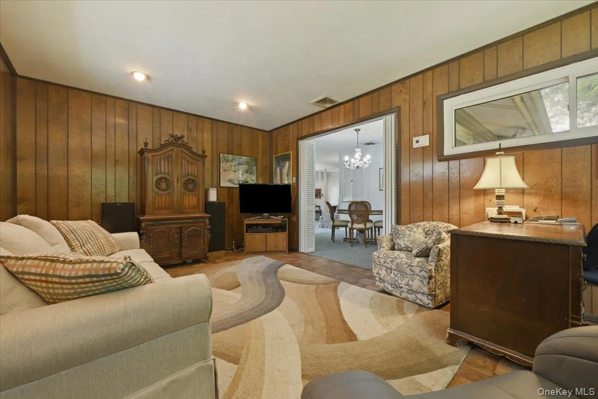 578 Richmond Road, Hempstead, NY, 3 Bedrooms Bedrooms, 6 Rooms Rooms,2 BathroomsBathrooms,Residential,For Rent,Richmond,0,1017825 578 Richmond Road, Hempstead, NY, 3 Bedrooms Bedrooms, 6 Rooms Rooms,2 BathroomsBathrooms,Residential,For Rent,Richmond,0,1017825