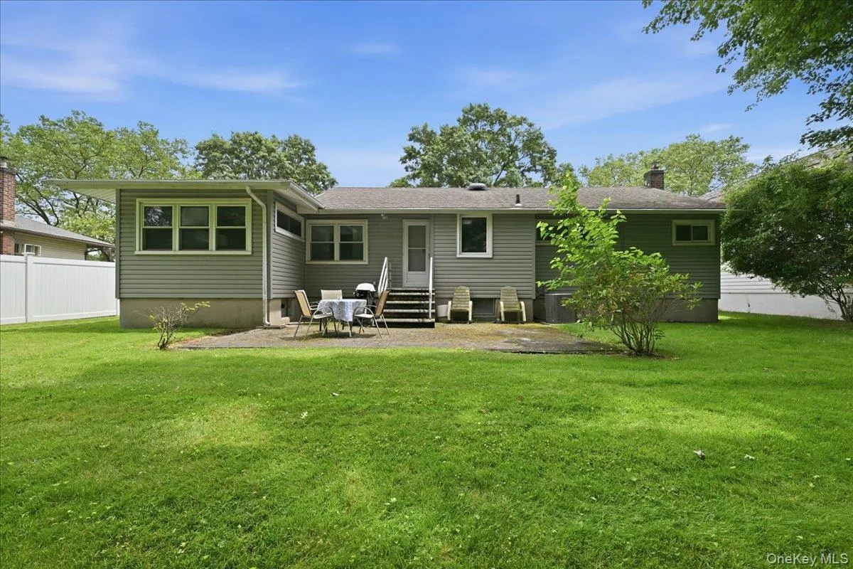 578 Richmond Road, Hempstead, NY, 3 Bedrooms Bedrooms, 6 Rooms Rooms,2 BathroomsBathrooms,Residential,For Rent,Richmond,0,1017825 578 Richmond Road, Hempstead, NY, 3 Bedrooms Bedrooms, 6 Rooms Rooms,2 BathroomsBathrooms,Residential,For Rent,Richmond,0,1017825