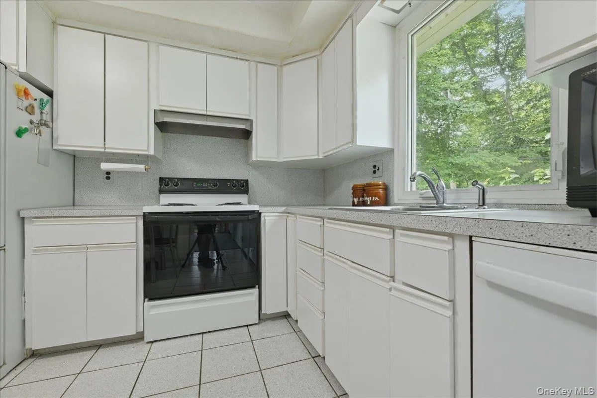 578 Richmond Road, Hempstead, NY, 3 Bedrooms Bedrooms, 6 Rooms Rooms,2 BathroomsBathrooms,Residential,For Rent,Richmond,0,1017825 578 Richmond Road, Hempstead, NY, 3 Bedrooms Bedrooms, 6 Rooms Rooms,2 BathroomsBathrooms,Residential,For Rent,Richmond,0,1017825