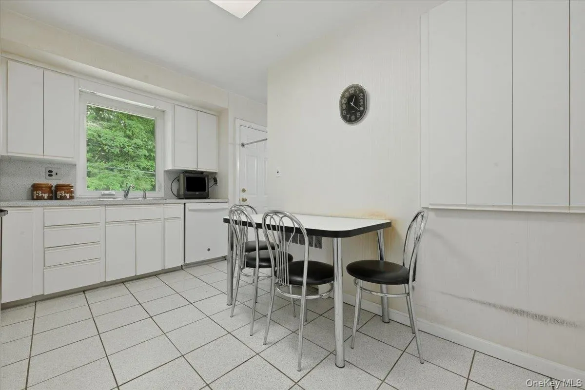578 Richmond Road, Hempstead, NY, 3 Bedrooms Bedrooms, 6 Rooms Rooms,2 BathroomsBathrooms,Residential,For Rent,Richmond,0,1017825 578 Richmond Road, Hempstead, NY, 3 Bedrooms Bedrooms, 6 Rooms Rooms,2 BathroomsBathrooms,Residential,For Rent,Richmond,0,1017825