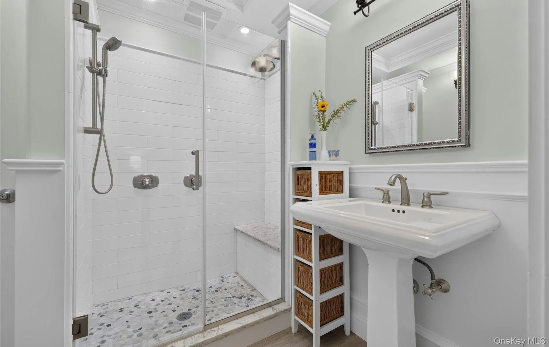 27 Longwood Drive, Huntington, NY, 4 Bedrooms Bedrooms, 9 Rooms Rooms,3 BathroomsBathrooms,Residential,For Rent,Longwood,0,1017826 27 Longwood Drive, Huntington, NY, 4 Bedrooms Bedrooms, 9 Rooms Rooms,3 BathroomsBathrooms,Residential,For Rent,Longwood,0,1017826