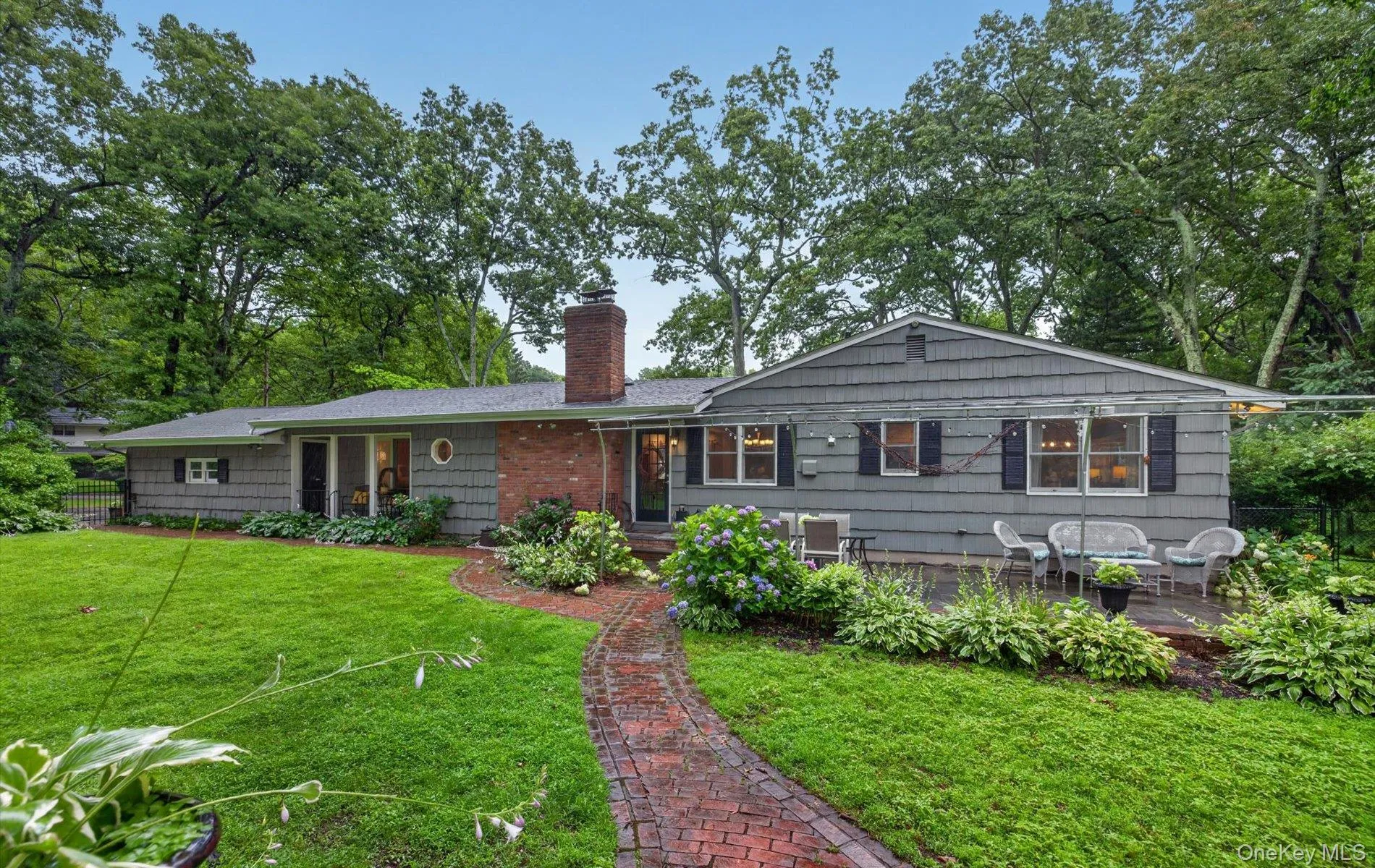 27 Longwood Drive, Huntington, NY, 4 Bedrooms Bedrooms, 9 Rooms Rooms,3 BathroomsBathrooms,Residential,For Rent,Longwood,0,1017826 27 Longwood Drive, Huntington, NY, 4 Bedrooms Bedrooms, 9 Rooms Rooms,3 BathroomsBathrooms,Residential,For Rent,Longwood,0,1017826