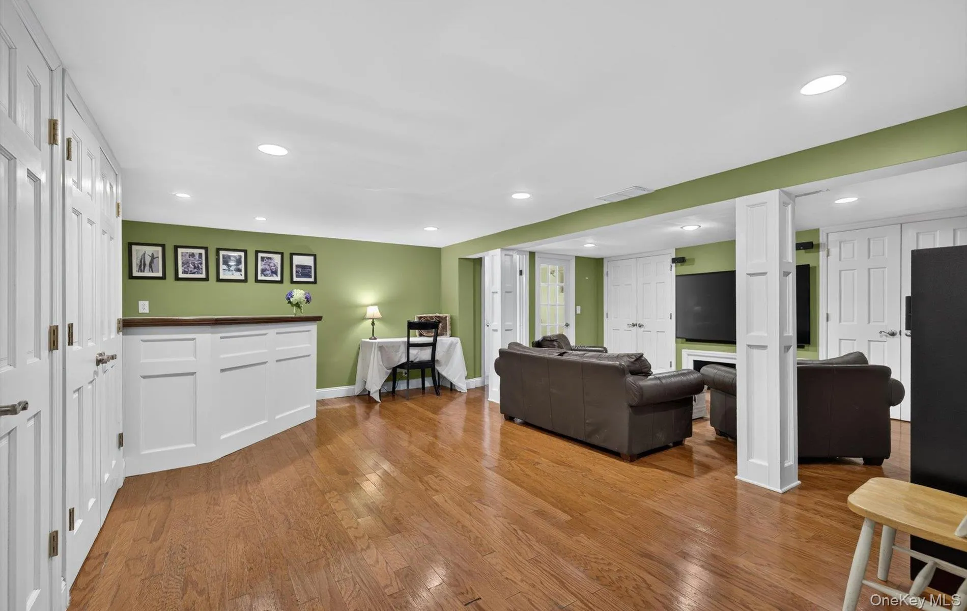 27 Longwood Drive, Huntington, NY, 4 Bedrooms Bedrooms, 9 Rooms Rooms,3 BathroomsBathrooms,Residential,For Rent,Longwood,0,1017826 27 Longwood Drive, Huntington, NY, 4 Bedrooms Bedrooms, 9 Rooms Rooms,3 BathroomsBathrooms,Residential,For Rent,Longwood,0,1017826