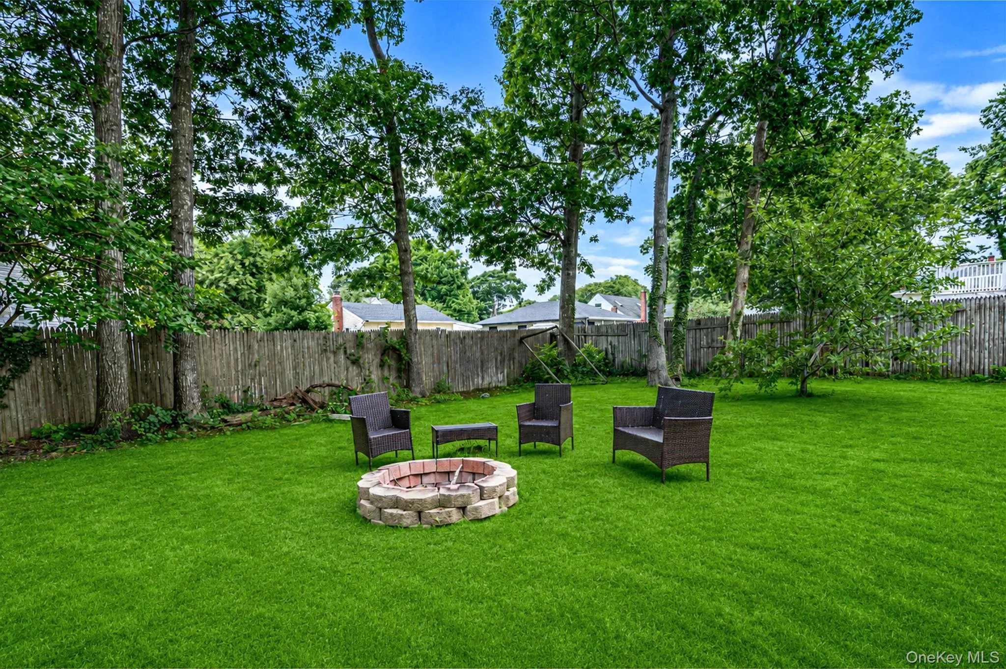 119 Parkwood Drive, Brookhaven, NY, 4 Bedrooms Bedrooms, 7 Rooms Rooms,1 BathroomBathrooms,Residential,For Rent,Parkwood,0,KEY1017829 119 Parkwood Drive, Brookhaven, NY, 4 Bedrooms Bedrooms, 7 Rooms Rooms,1 BathroomBathrooms,Residential,For Rent,Parkwood,0,KEY1017829