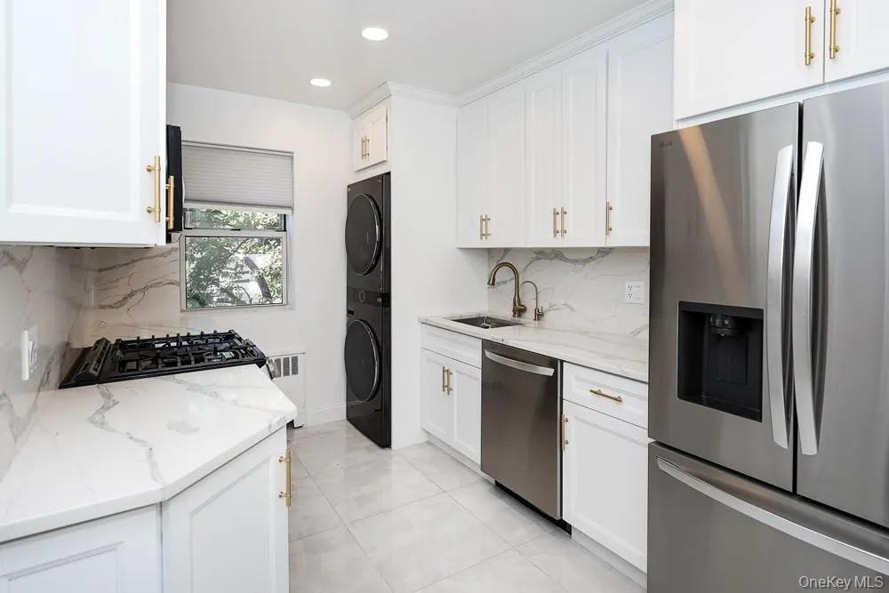 6-8 wooleys Lane, North Hempstead, NY, 2 Bedrooms Bedrooms, 4 Rooms Rooms,1 BathroomBathrooms,Residential,For Rent,wooleys,0,1017831 6-8 wooleys Lane, North Hempstead, NY, 2 Bedrooms Bedrooms, 4 Rooms Rooms,1 BathroomBathrooms,Residential,For Rent,wooleys,0,1017831