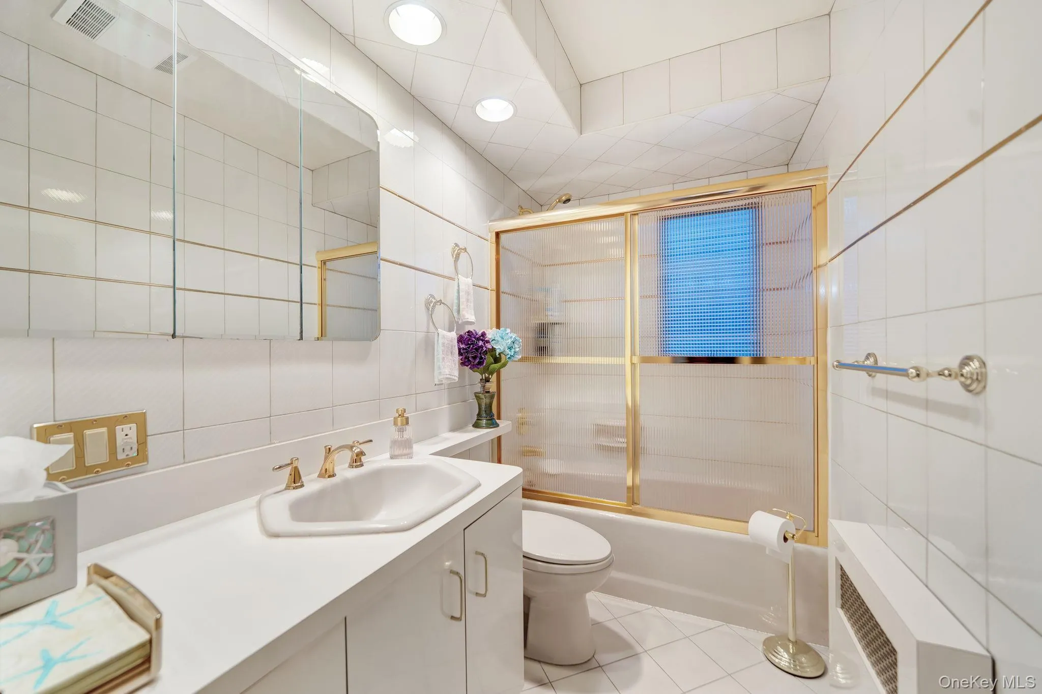 622 Harrison Avenue, Hempstead, NY, 5 Bedrooms Bedrooms, 8 Rooms Rooms,3 BathroomsBathrooms,Residential,For Rent,Harrison,0,KEY1017834 622 Harrison Avenue, Hempstead, NY, 5 Bedrooms Bedrooms, 8 Rooms Rooms,3 BathroomsBathrooms,Residential,For Rent,Harrison,0,KEY1017834