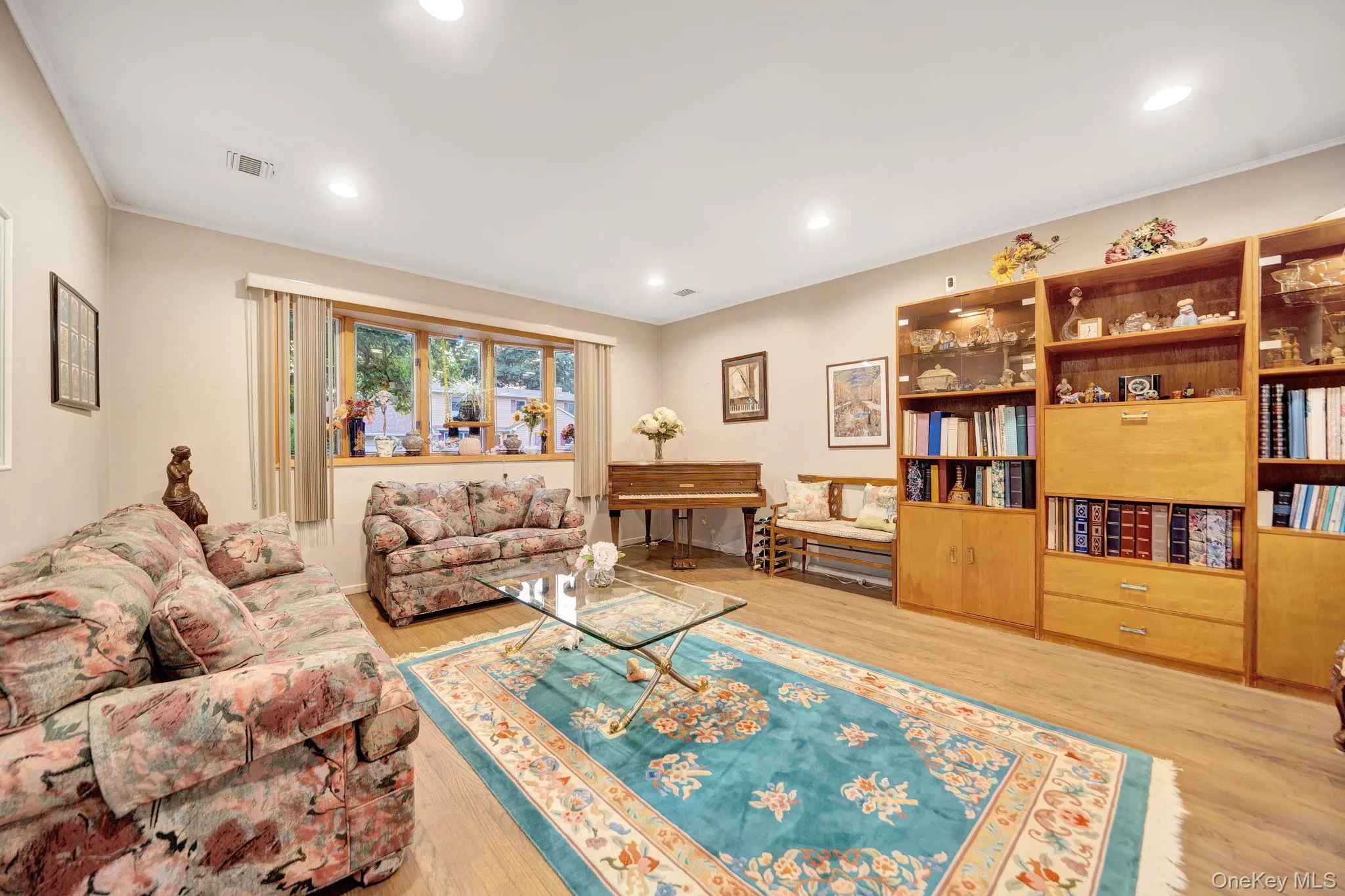 622 Harrison Avenue, Hempstead, NY, 5 Bedrooms Bedrooms, 8 Rooms Rooms,3 BathroomsBathrooms,Residential,For Rent,Harrison,0,KEY1017834 622 Harrison Avenue, Hempstead, NY, 5 Bedrooms Bedrooms, 8 Rooms Rooms,3 BathroomsBathrooms,Residential,For Rent,Harrison,0,KEY1017834