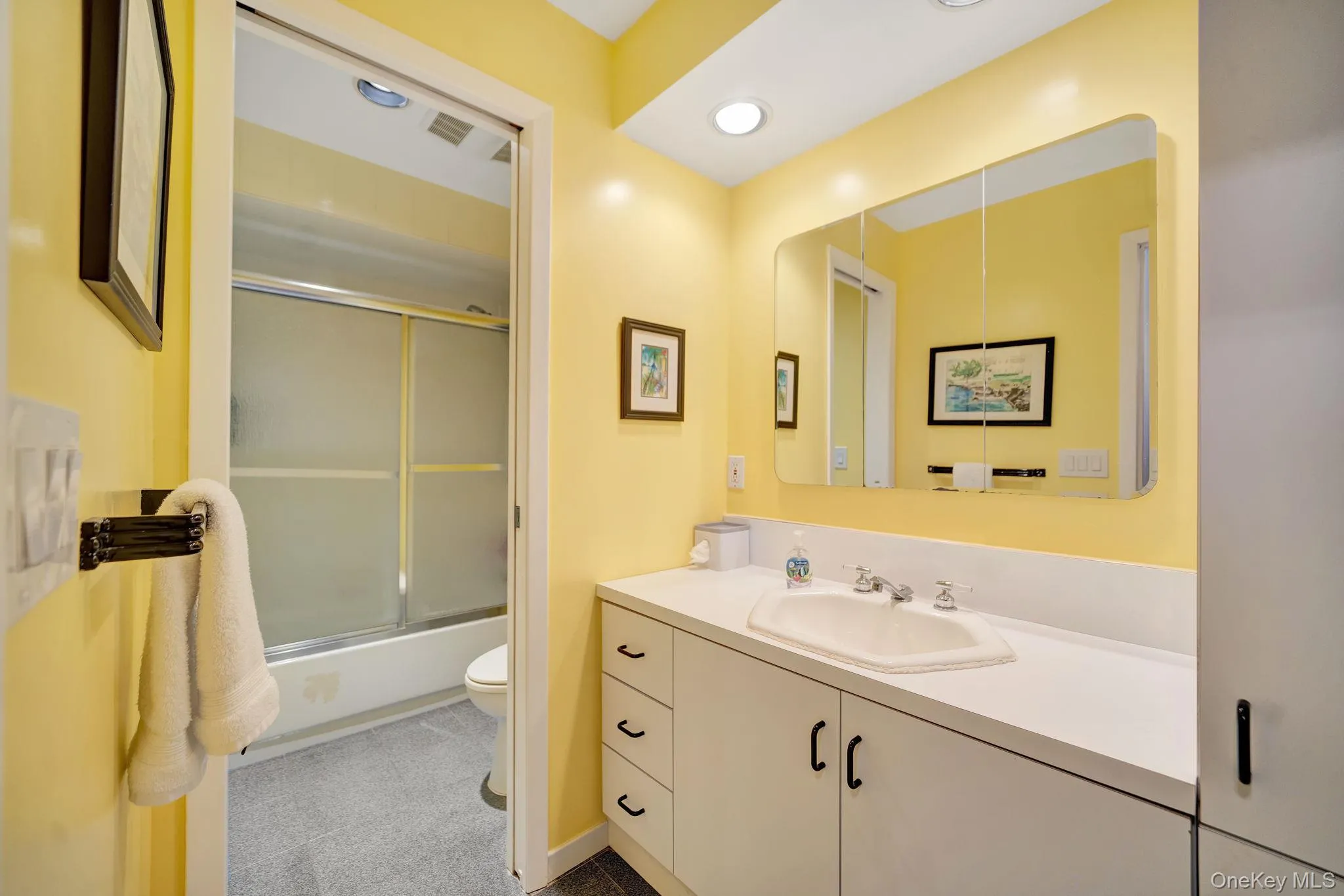 622 Harrison Avenue, Hempstead, NY, 5 Bedrooms Bedrooms, 8 Rooms Rooms,3 BathroomsBathrooms,Residential,For Rent,Harrison,0,KEY1017834 622 Harrison Avenue, Hempstead, NY, 5 Bedrooms Bedrooms, 8 Rooms Rooms,3 BathroomsBathrooms,Residential,For Rent,Harrison,0,KEY1017834