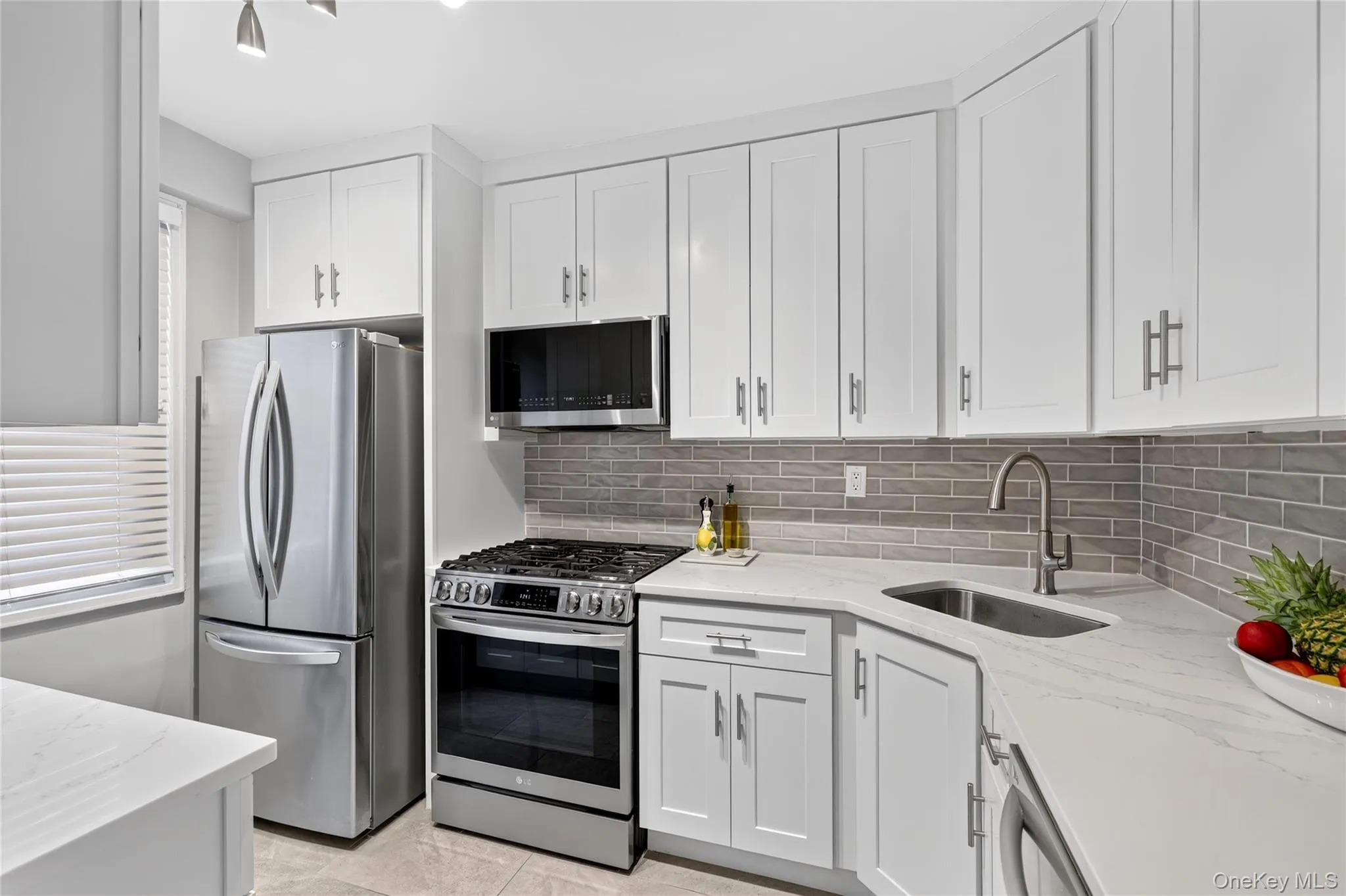 240 Garth Road, Eastchester, NY, 2 Bedrooms Bedrooms, 5 Rooms Rooms,2 BathroomsBathrooms,Residential,For Rent,Garth,0,1017835 240 Garth Road, Eastchester, NY, 2 Bedrooms Bedrooms, 5 Rooms Rooms,2 BathroomsBathrooms,Residential,For Rent,Garth,0,1017835