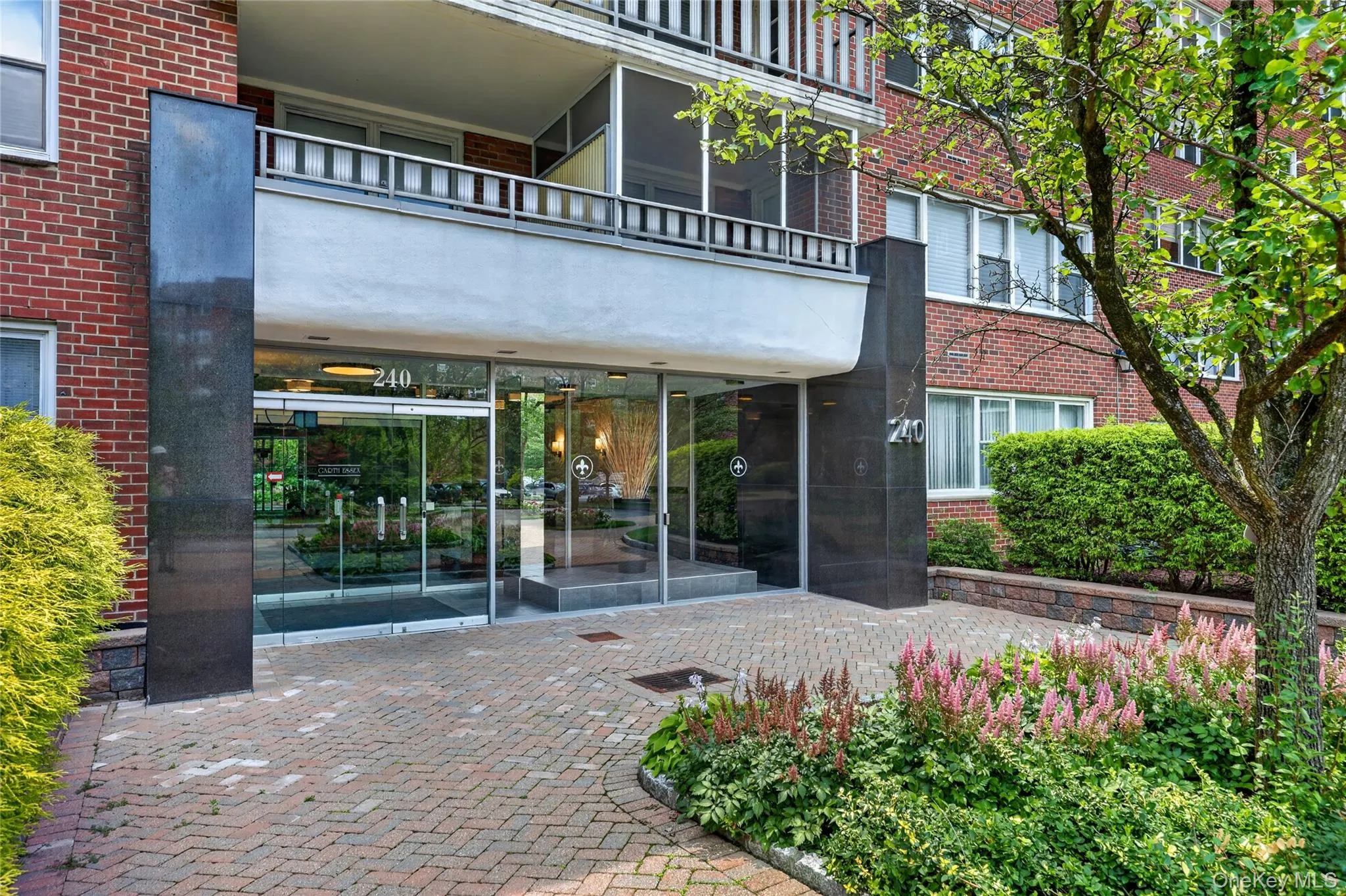240 Garth Road, Eastchester, NY, 2 Bedrooms Bedrooms, 5 Rooms Rooms,2 BathroomsBathrooms,Residential,For Rent,Garth,0,1017835 240 Garth Road, Eastchester, NY, 2 Bedrooms Bedrooms, 5 Rooms Rooms,2 BathroomsBathrooms,Residential,For Rent,Garth,0,1017835