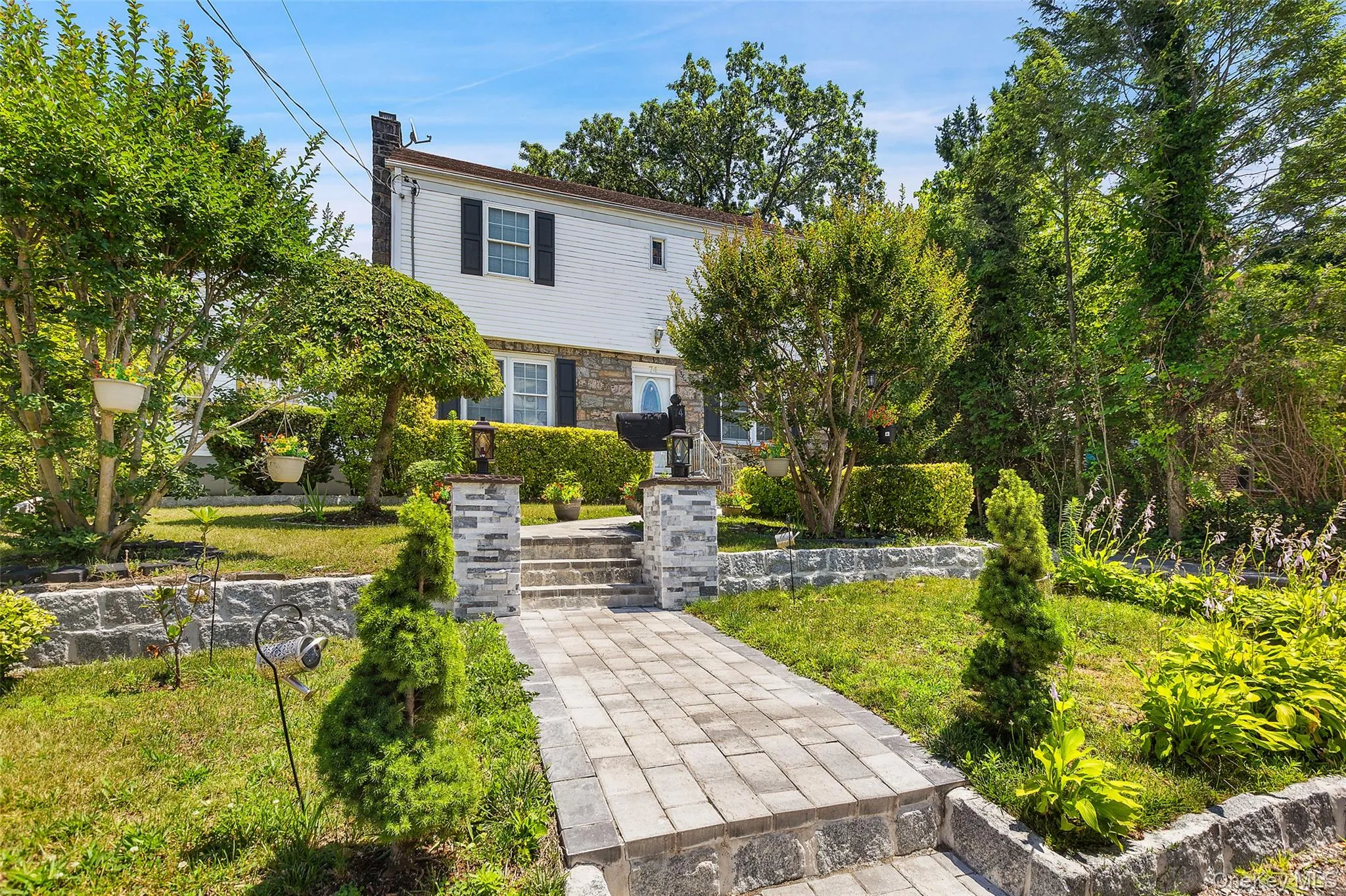 74 Elaine Terrace, Yonkers, NY, 4 Bedrooms Bedrooms, 8 Rooms Rooms,3 BathroomsBathrooms,Residential,For Rent,Elaine,0,1017839 74 Elaine Terrace, Yonkers, NY, 4 Bedrooms Bedrooms, 8 Rooms Rooms,3 BathroomsBathrooms,Residential,For Rent,Elaine,0,1017839