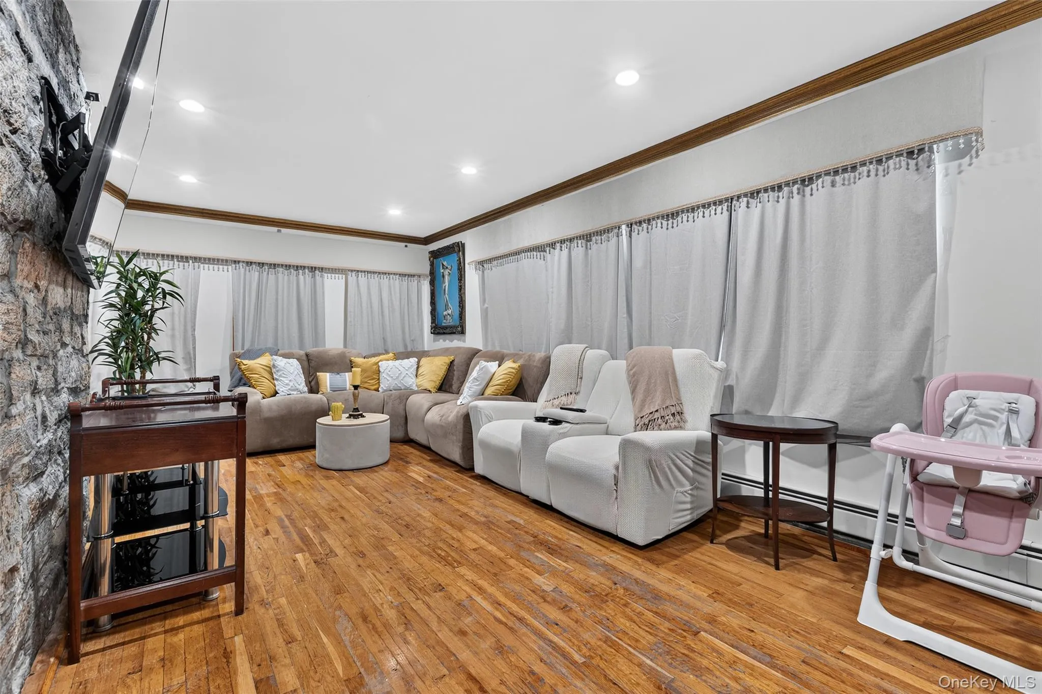 74 Elaine Terrace, Yonkers, NY, 4 Bedrooms Bedrooms, 8 Rooms Rooms,3 BathroomsBathrooms,Residential,For Rent,Elaine,0,1017839 74 Elaine Terrace, Yonkers, NY, 4 Bedrooms Bedrooms, 8 Rooms Rooms,3 BathroomsBathrooms,Residential,For Rent,Elaine,0,1017839