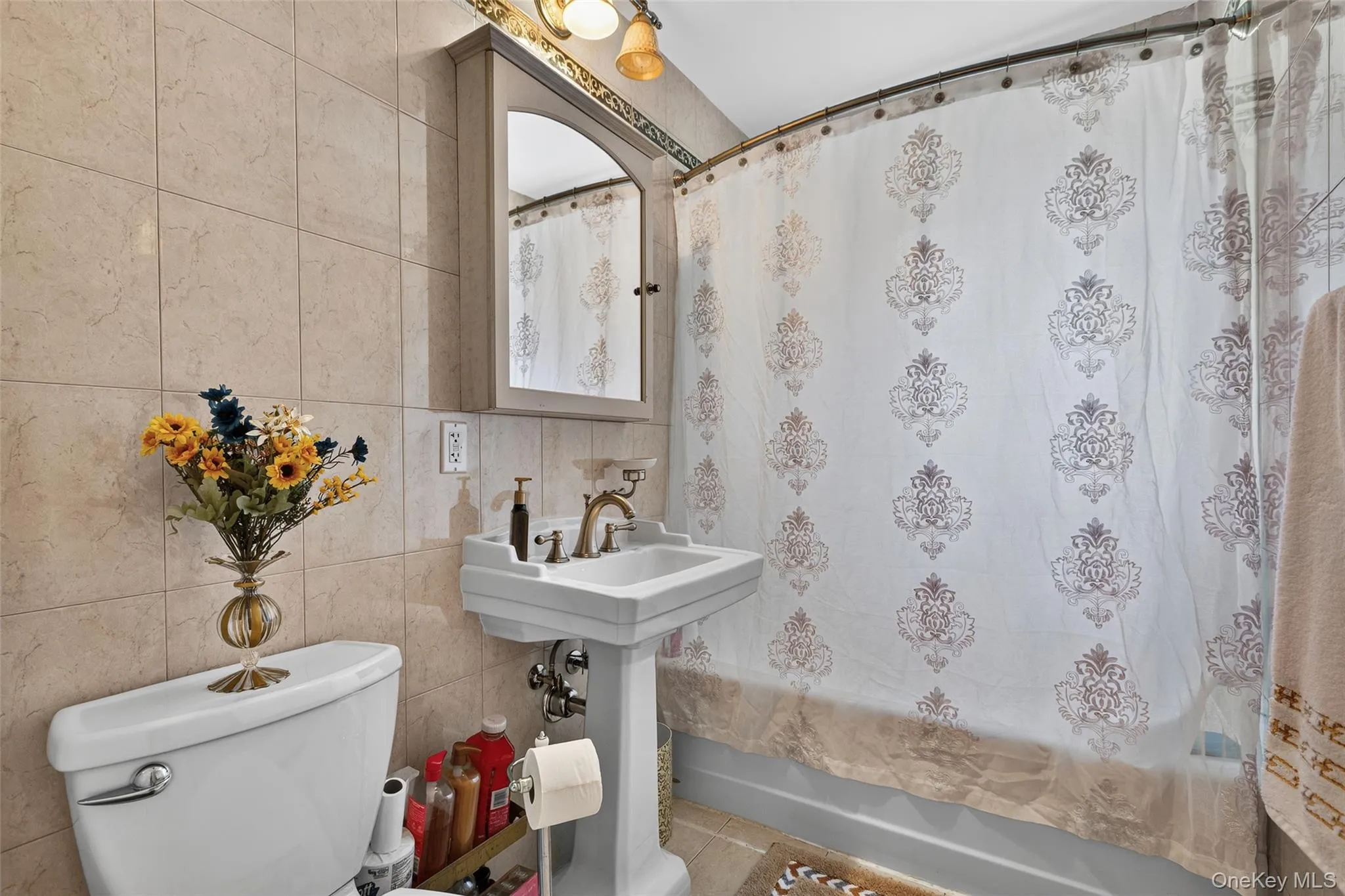 74 Elaine Terrace, Yonkers, NY, 4 Bedrooms Bedrooms, 8 Rooms Rooms,3 BathroomsBathrooms,Residential,For Rent,Elaine,0,1017839 74 Elaine Terrace, Yonkers, NY, 4 Bedrooms Bedrooms, 8 Rooms Rooms,3 BathroomsBathrooms,Residential,For Rent,Elaine,0,1017839