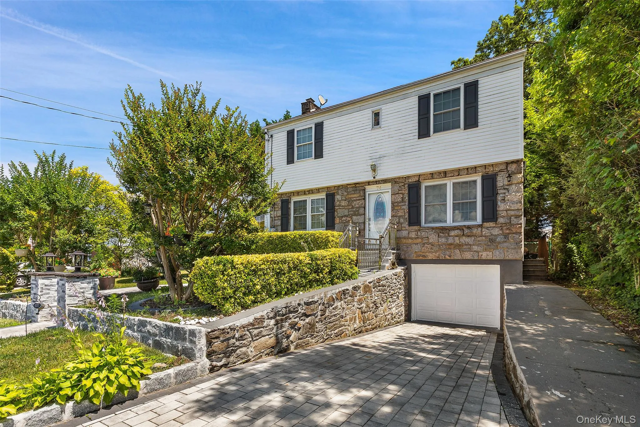 74 Elaine Terrace, Yonkers, NY, 4 Bedrooms Bedrooms, 8 Rooms Rooms,3 BathroomsBathrooms,Residential,For Rent,Elaine,0,1017839 74 Elaine Terrace, Yonkers, NY, 4 Bedrooms Bedrooms, 8 Rooms Rooms,3 BathroomsBathrooms,Residential,For Rent,Elaine,0,1017839