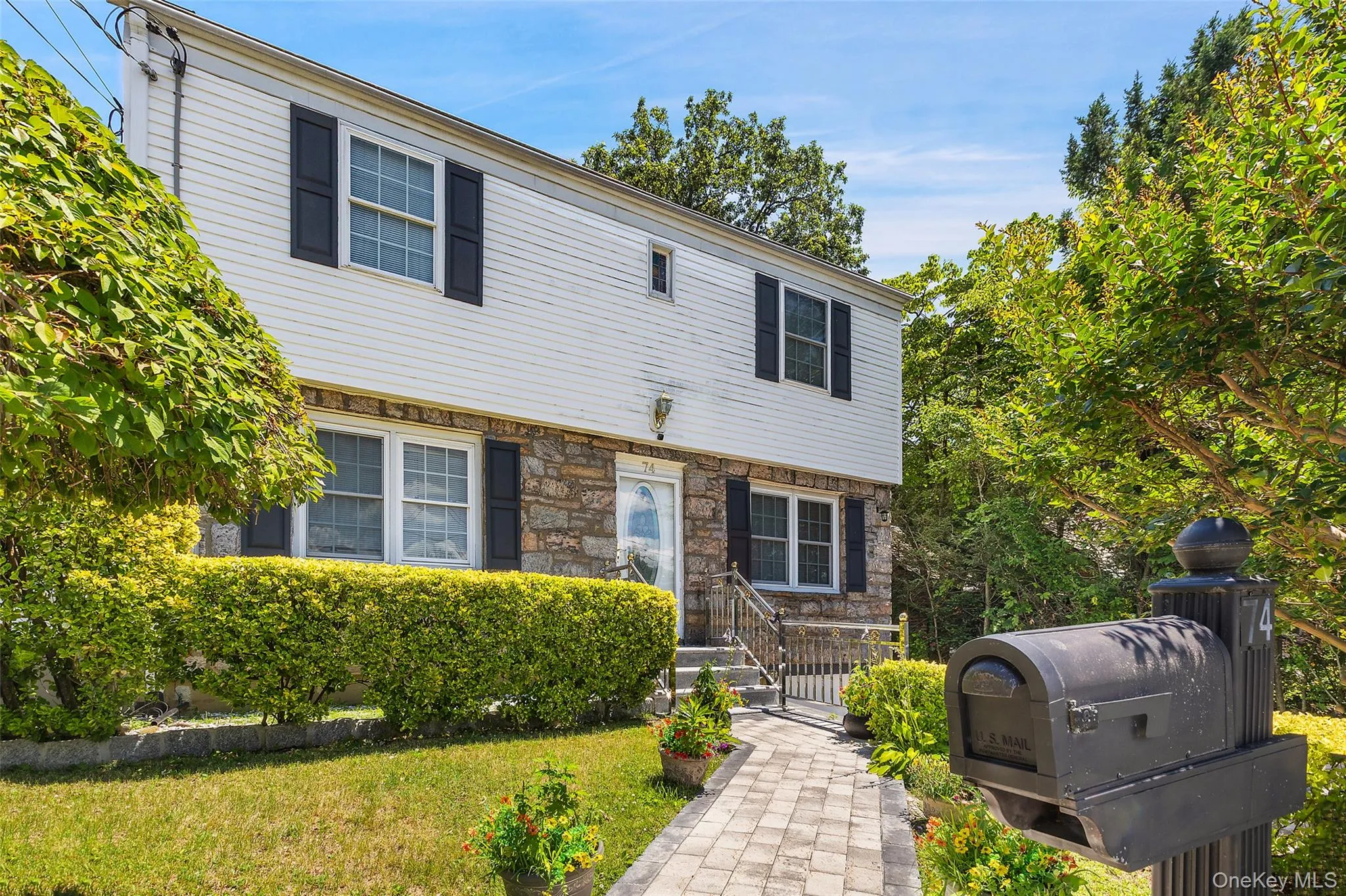 74 Elaine Terrace, Yonkers, NY, 4 Bedrooms Bedrooms, 8 Rooms Rooms,3 BathroomsBathrooms,Residential,For Rent,Elaine,0,1017839 74 Elaine Terrace, Yonkers, NY, 4 Bedrooms Bedrooms, 8 Rooms Rooms,3 BathroomsBathrooms,Residential,For Rent,Elaine,0,1017839