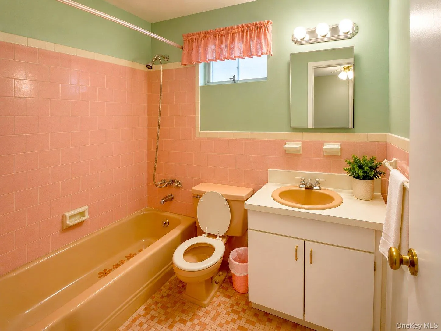 2526 Dogwood Avenue, Hempstead, NY, 3 Bedrooms Bedrooms, 9 Rooms Rooms,2 BathroomsBathrooms,Residential,For Rent,Dogwood,0,KEY1017840 2526 Dogwood Avenue, Hempstead, NY, 3 Bedrooms Bedrooms, 9 Rooms Rooms,2 BathroomsBathrooms,Residential,For Rent,Dogwood,0,KEY1017840