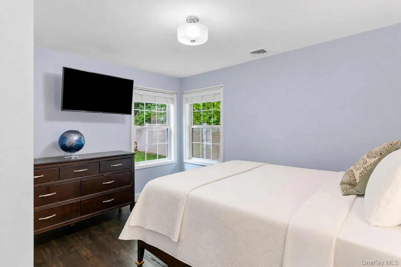 5 Glenmore Avenue, Oyster Bay, NY, 3 Bedrooms Bedrooms, 10 Rooms Rooms,1 BathroomBathrooms,Residential,For Rent,Glenmore,0,1017847 5 Glenmore Avenue, Oyster Bay, NY, 3 Bedrooms Bedrooms, 10 Rooms Rooms,1 BathroomBathrooms,Residential,For Rent,Glenmore,0,1017847